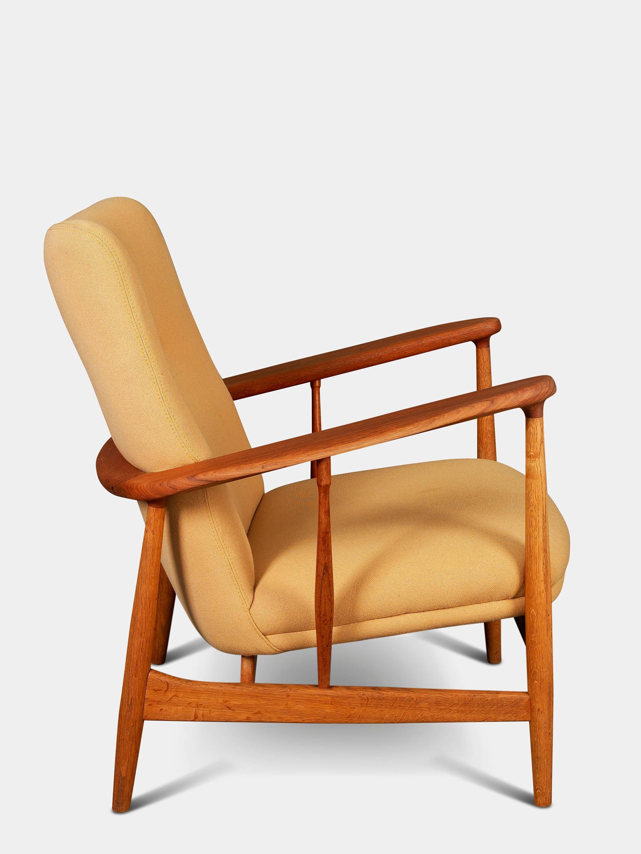 Scandinavian Modern Armchair by Finn Juhl For Sale