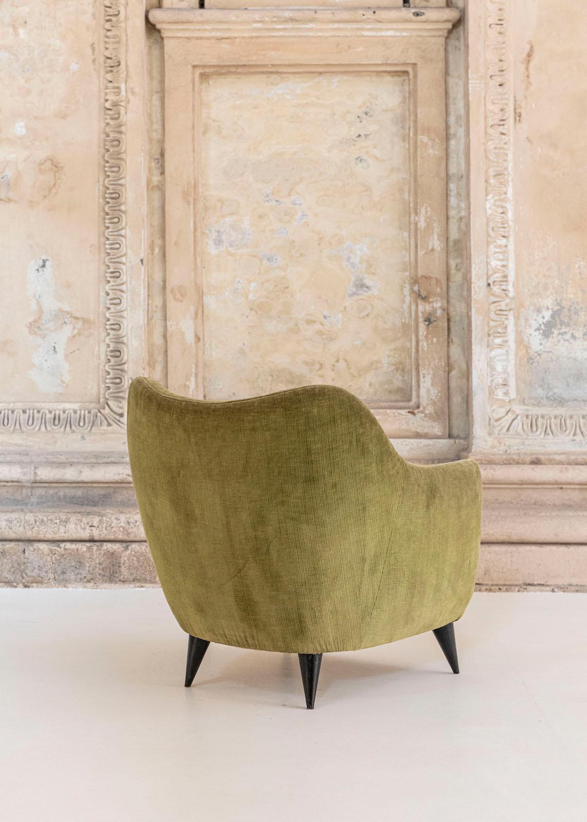 Armchair by Giulia Veronesi In Excellent Condition In Piacenza, Italy
