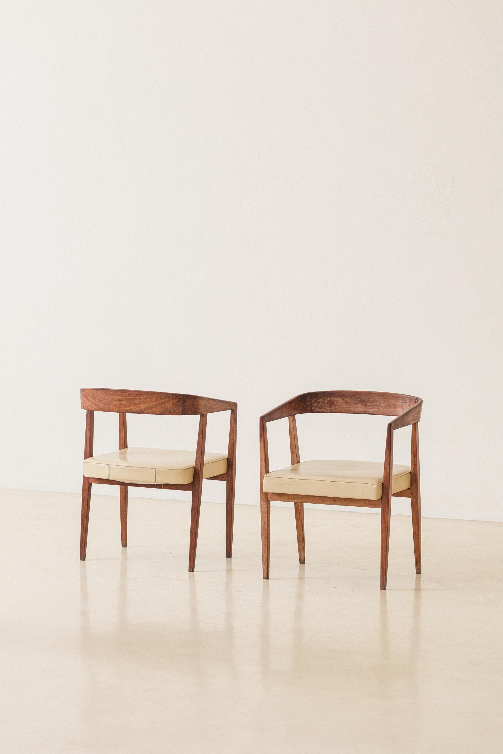 Sillón de Joaquim Tenreiro, Cabreuva maciza, Mediados de siglo, Brasil, Años 50 mediados del siglo XX en venta
