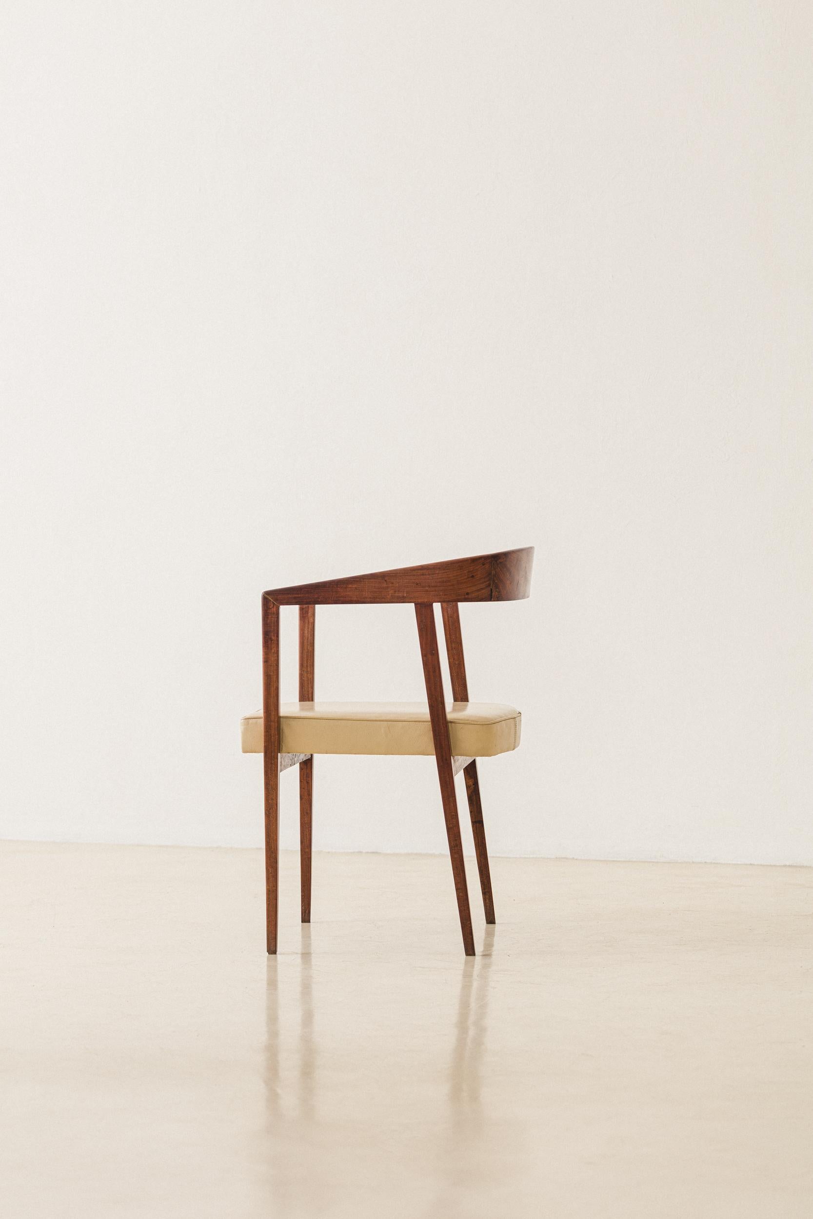Sillón de Joaquim Tenreiro, Cabreuva maciza, Mediados de siglo, Brasil, Años 50 en venta 2
