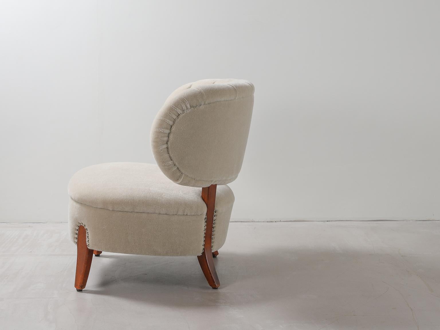 Armchair by Otto Schulz 1930s-1940s Upholstered in Bespoke Mohair In Good Condition In London, Charterhouse Square