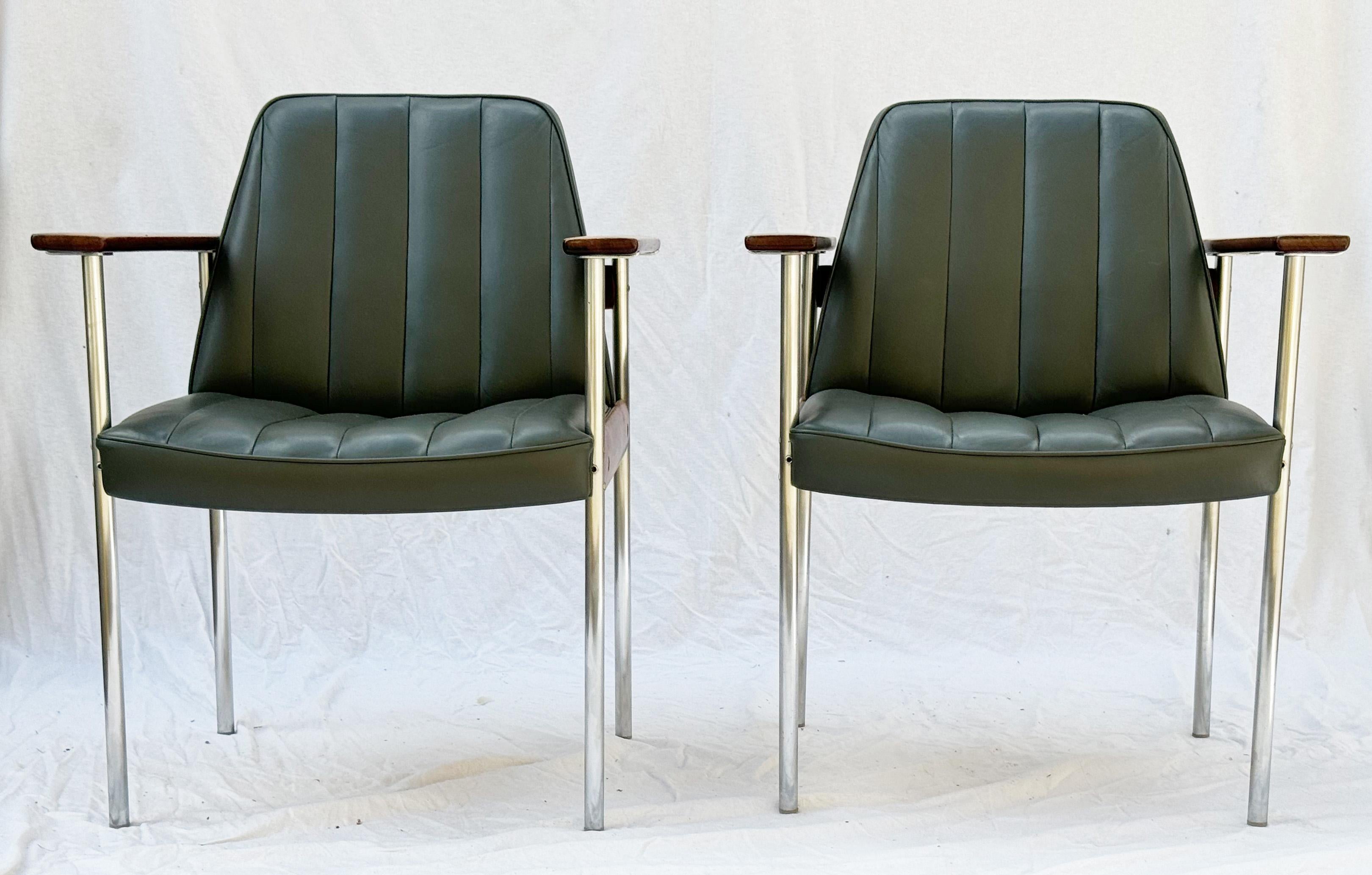 Mid-Century moderno Poltrona di Sven Ivar Dysthe per Dokka Mobler in vendita