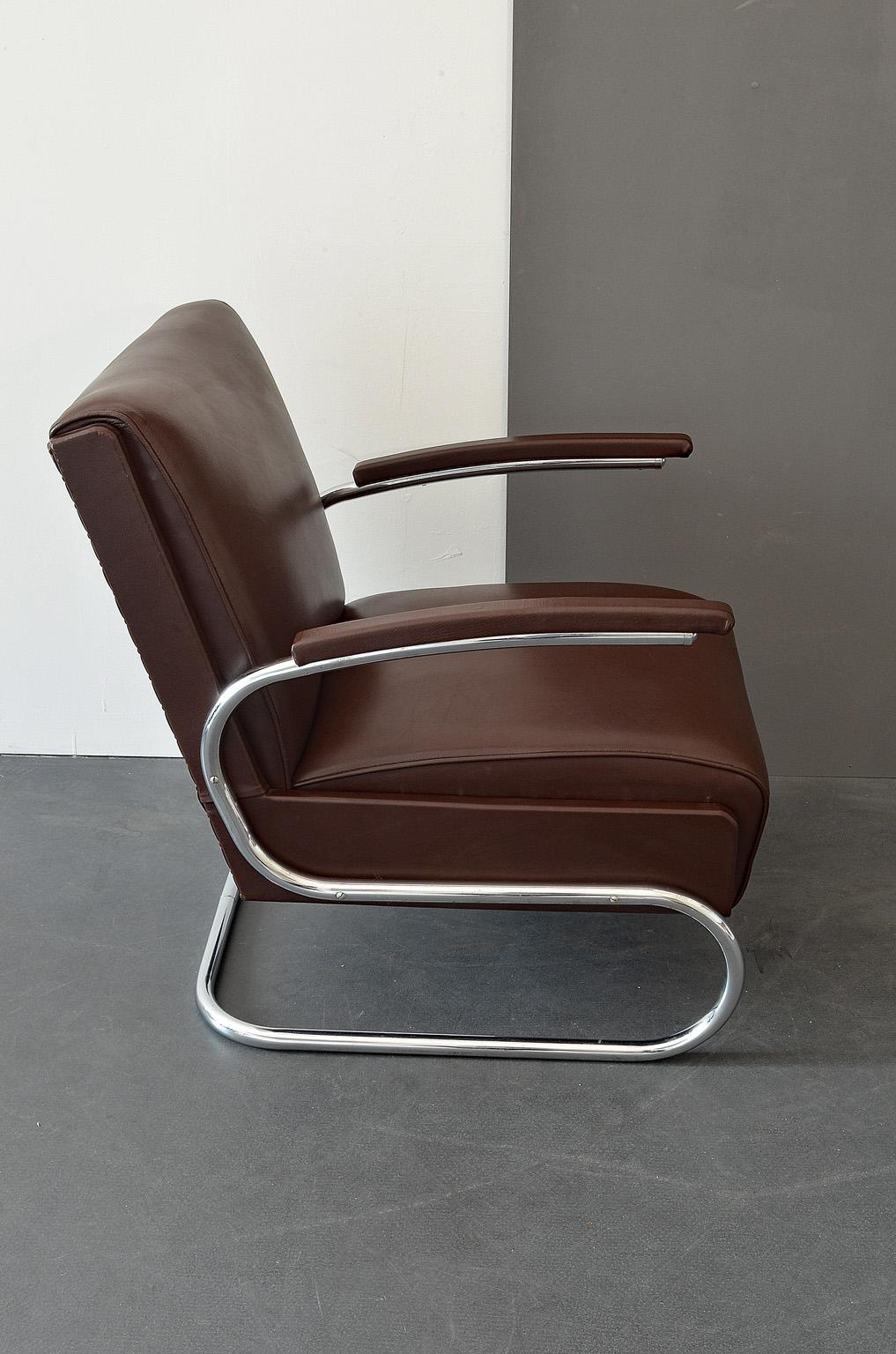 Art Deco Armchair / Cantilever Tubular Steel Brown Leather from Mücke Melder, 1930s For Sale