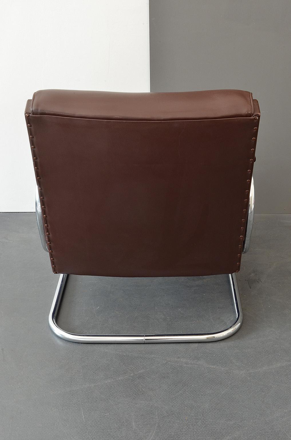 Czech Armchair / Cantilever Tubular Steel Brown Leather from Mücke Melder, 1930s For Sale