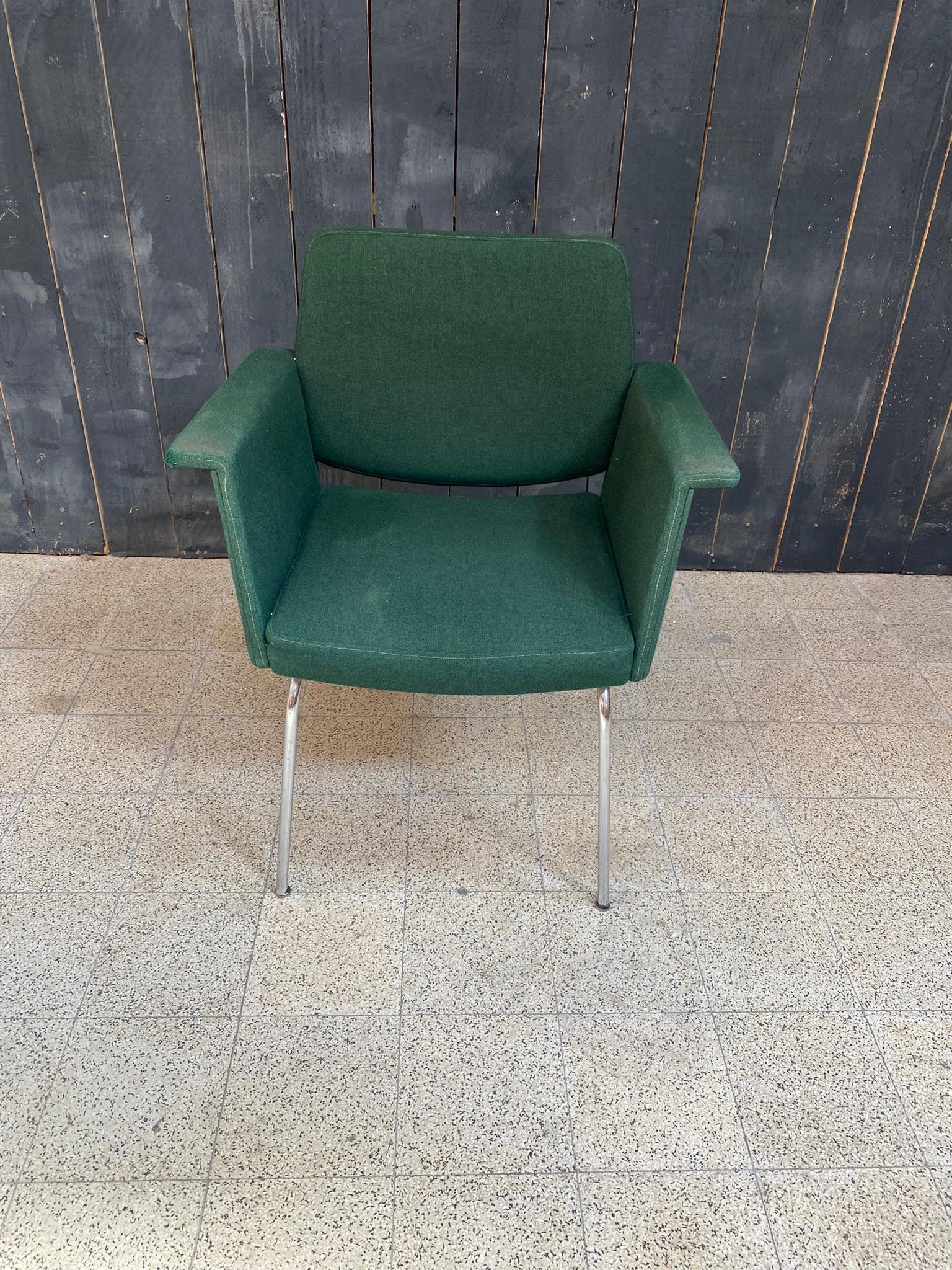 Armchair circa 1960 attributed to Steiner.
Coating to change.