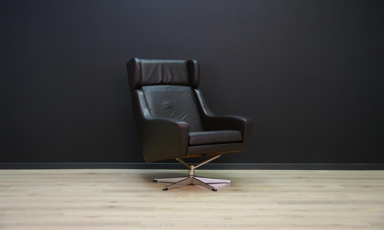 Splendid armchair from the 1960s-1970s, Minimalist form, Scandinavian design. Original leather upholstery (color, dark brown), construction made of chromed metal. Preserved in good condition (cracks on the skin), directly for use.

Dimensions: