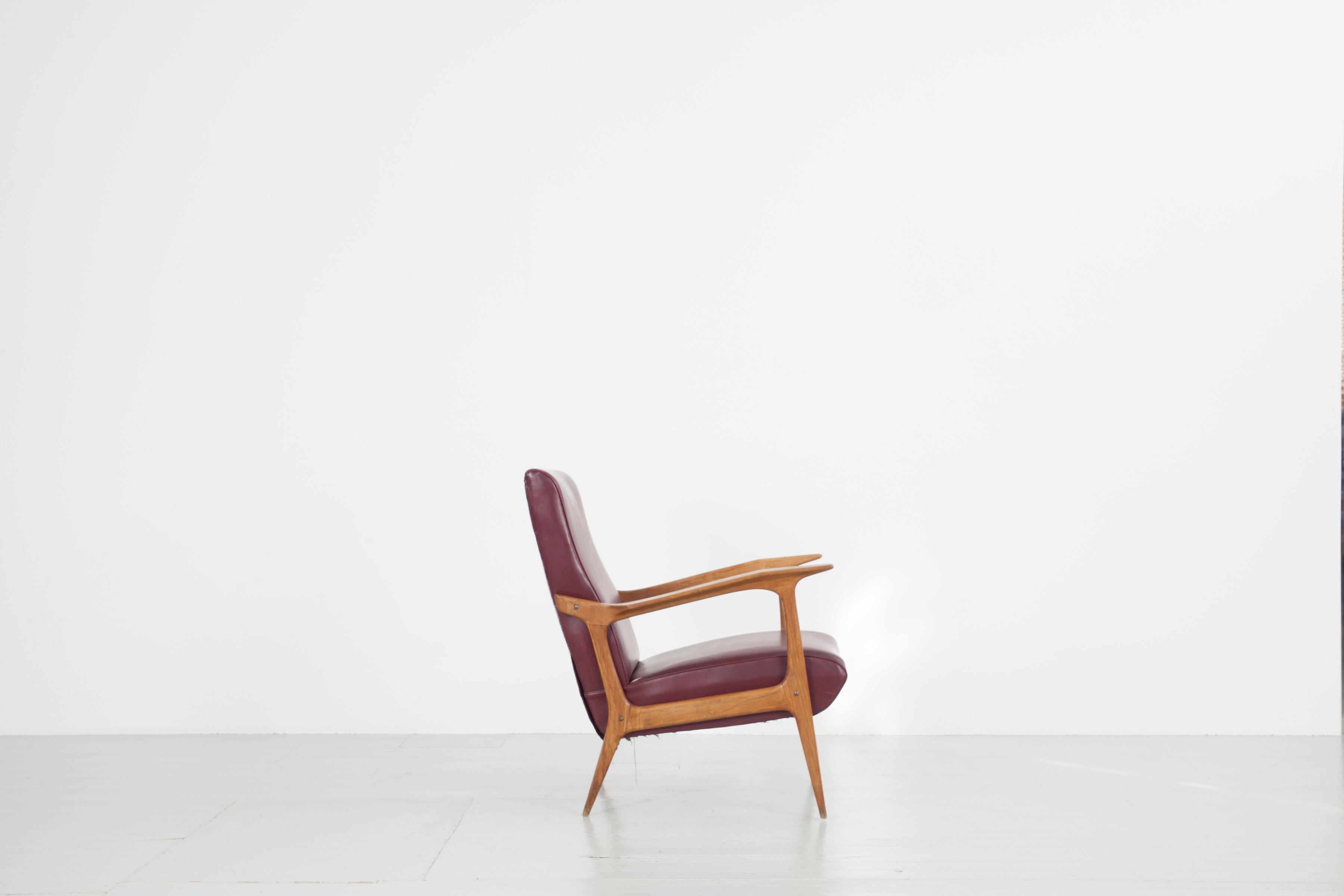 Mid-Century Modern Armchair Designed by Farina Morez Ruggero in the 1950s in Italy For Sale