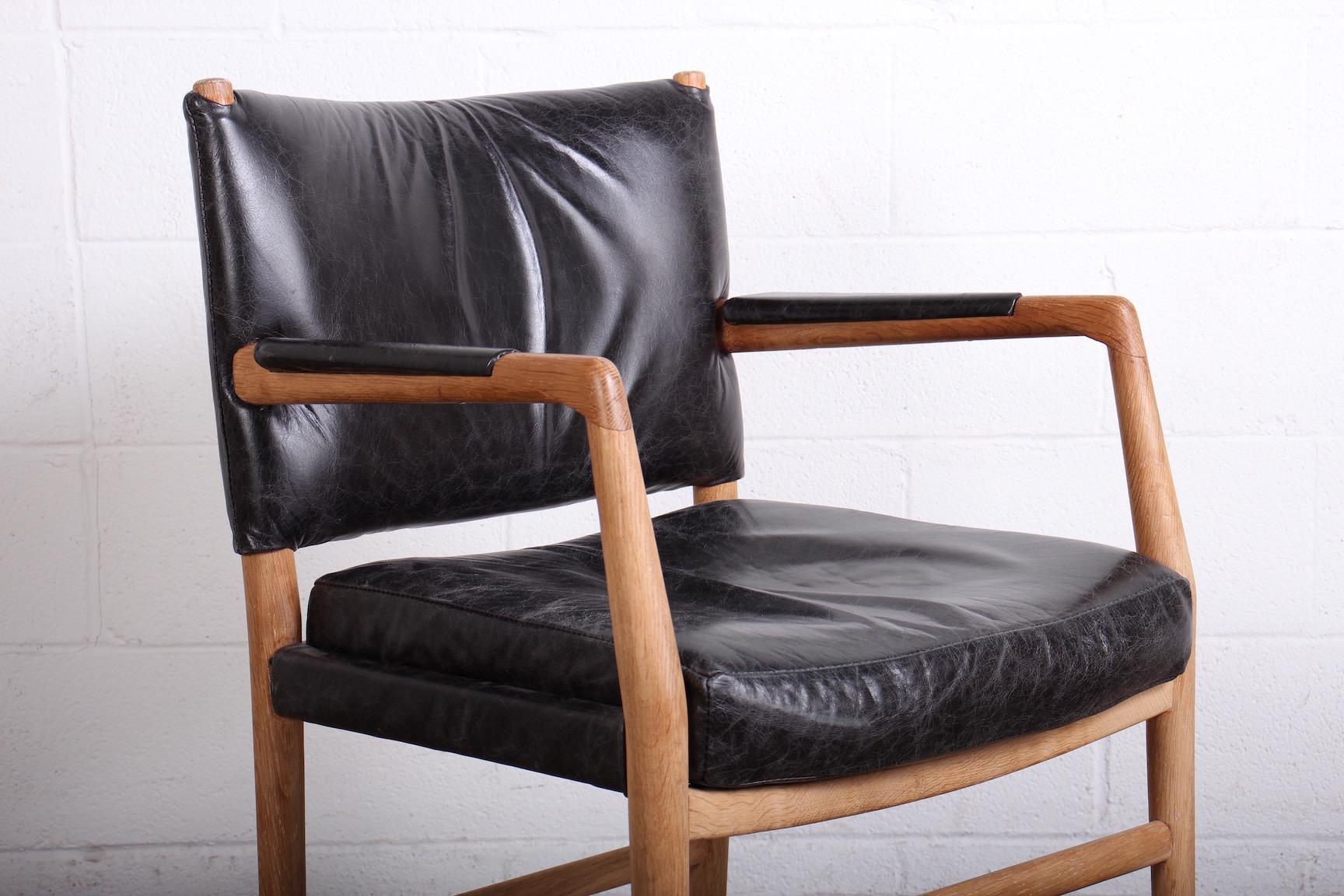 Armchair Designed by Hans Wegner In Good Condition For Sale In Dallas, TX
