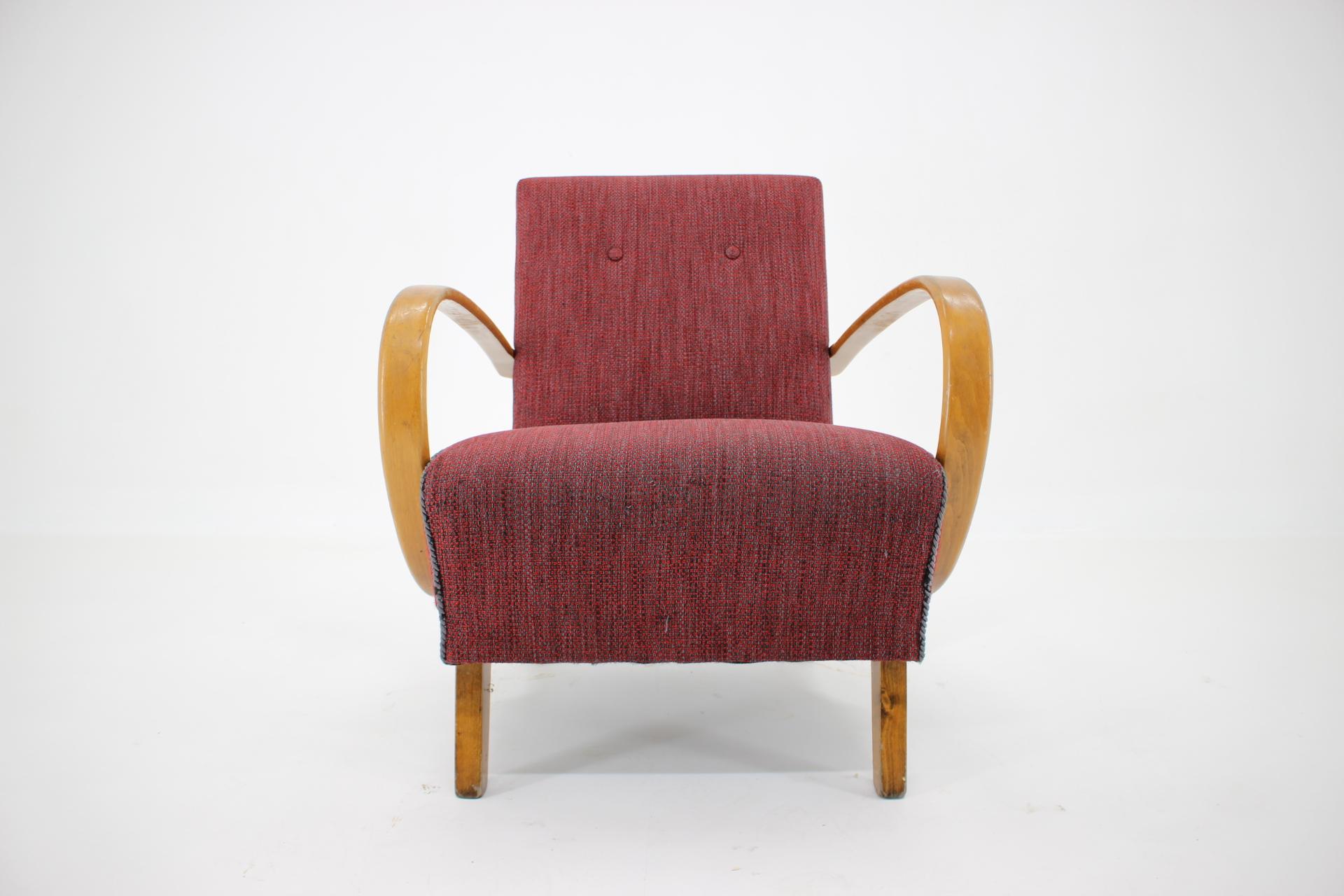 Sessel entworfen von Jindrich Halabala, 1950er Jahre (Mitte des 20. Jahrhunderts) im Angebot
