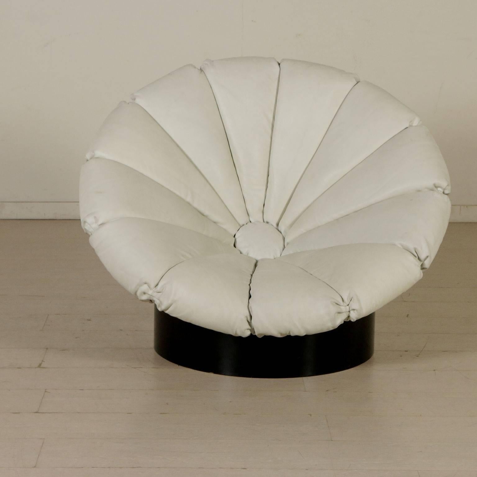 Italian Armchair Designed by Luciano Frigerio Plastic Foam Leather Vintage, Italy, 1960s