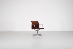 Armchair " EA 104 " Charles Ray Eames for ICF, USA 1969.