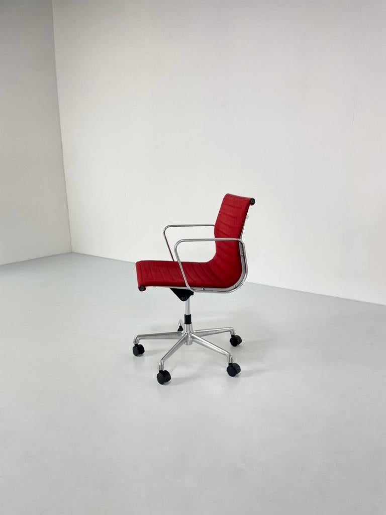 20th Century Armchair Eames by Charles and Ray Eames for ICF