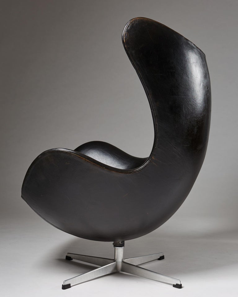 Steel Armchair “Egg Chair” Designed by Arne Jacobsen for Fritz Hansen, Denmark, 1958 For Sale