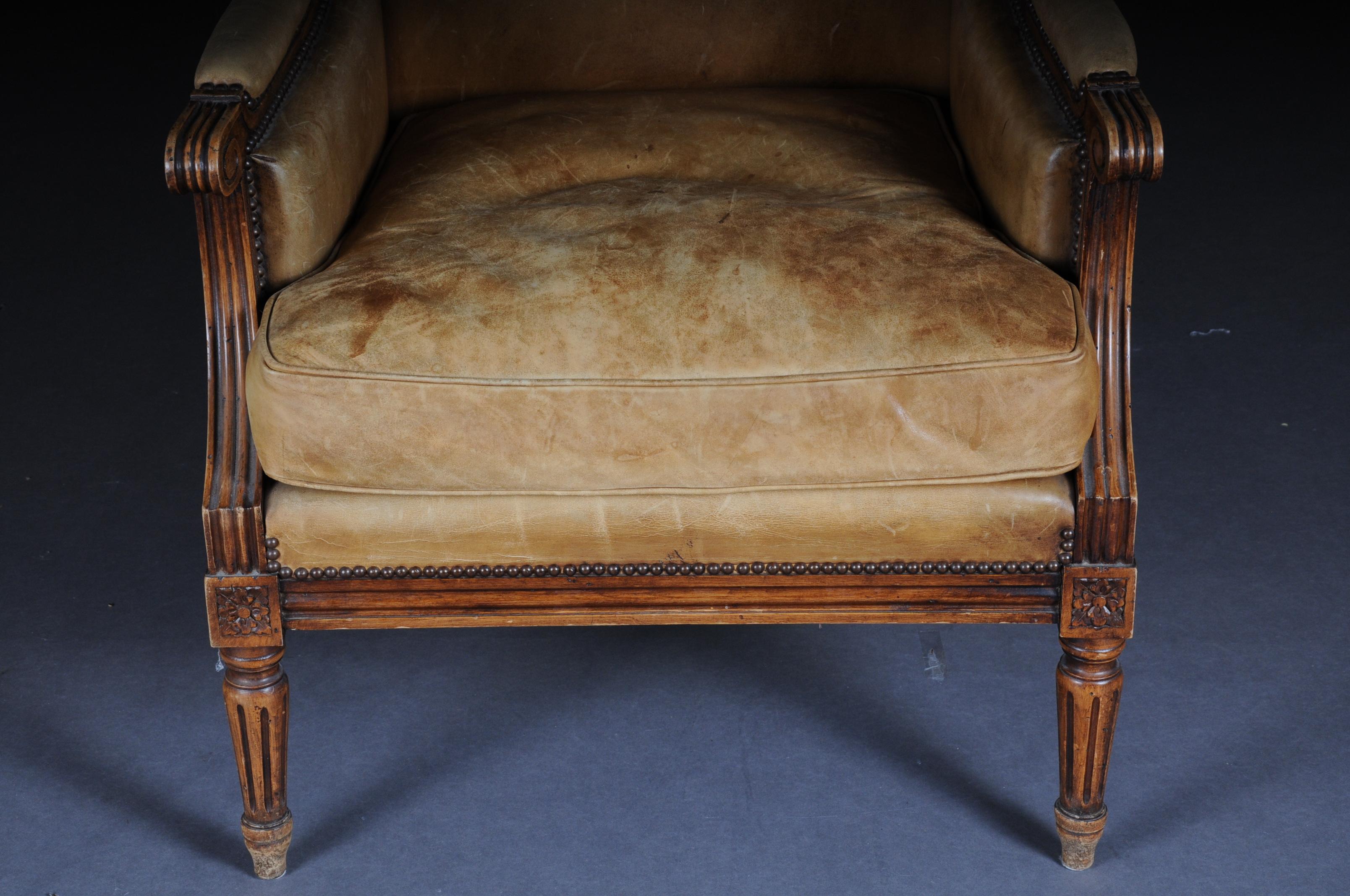 Armchair English Leather from, 19th Century Mahogany In Good Condition For Sale In Berlin, DE