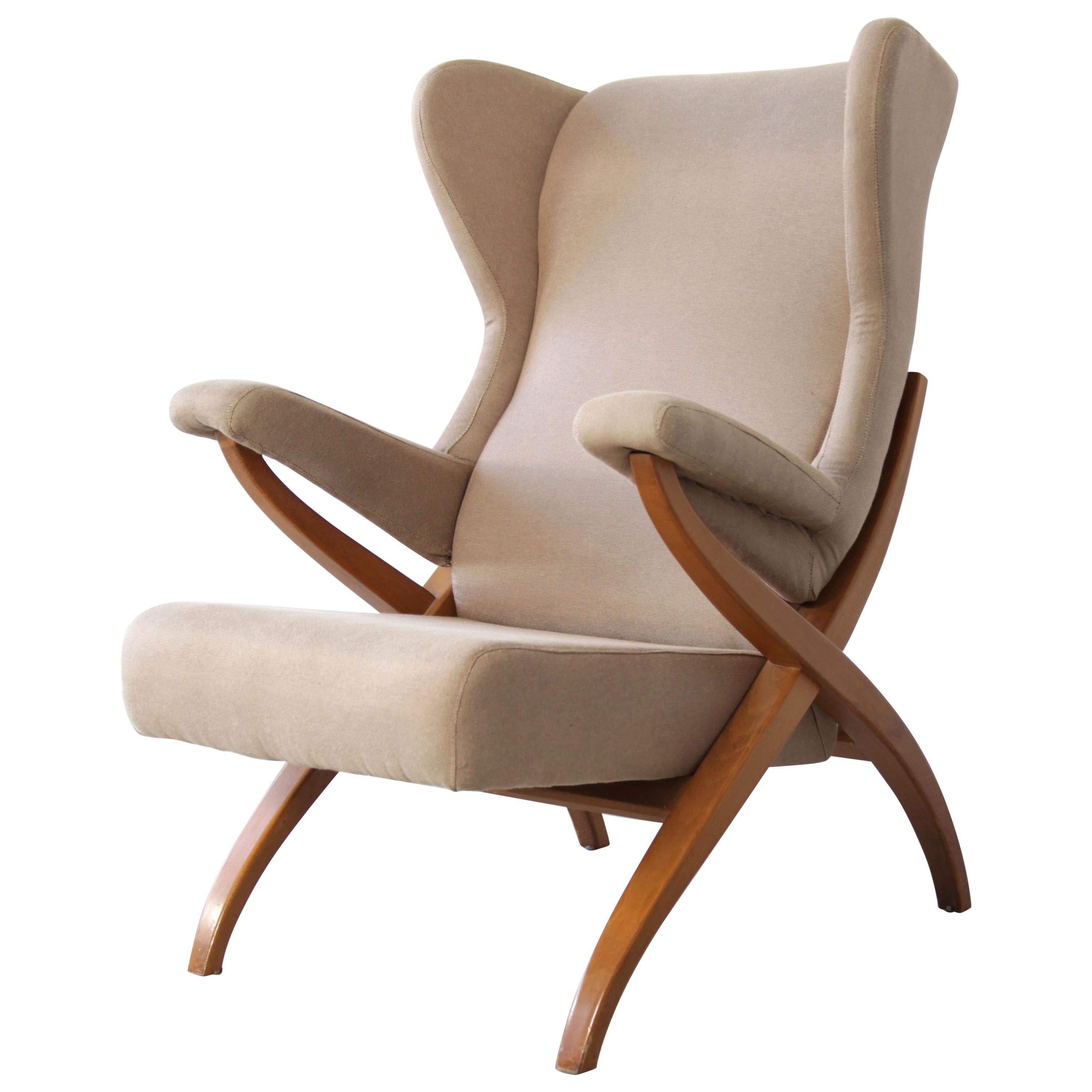 Sillón "Fiorenza" diseñado por Franco Albini en 1952 para Arflex, Italia.