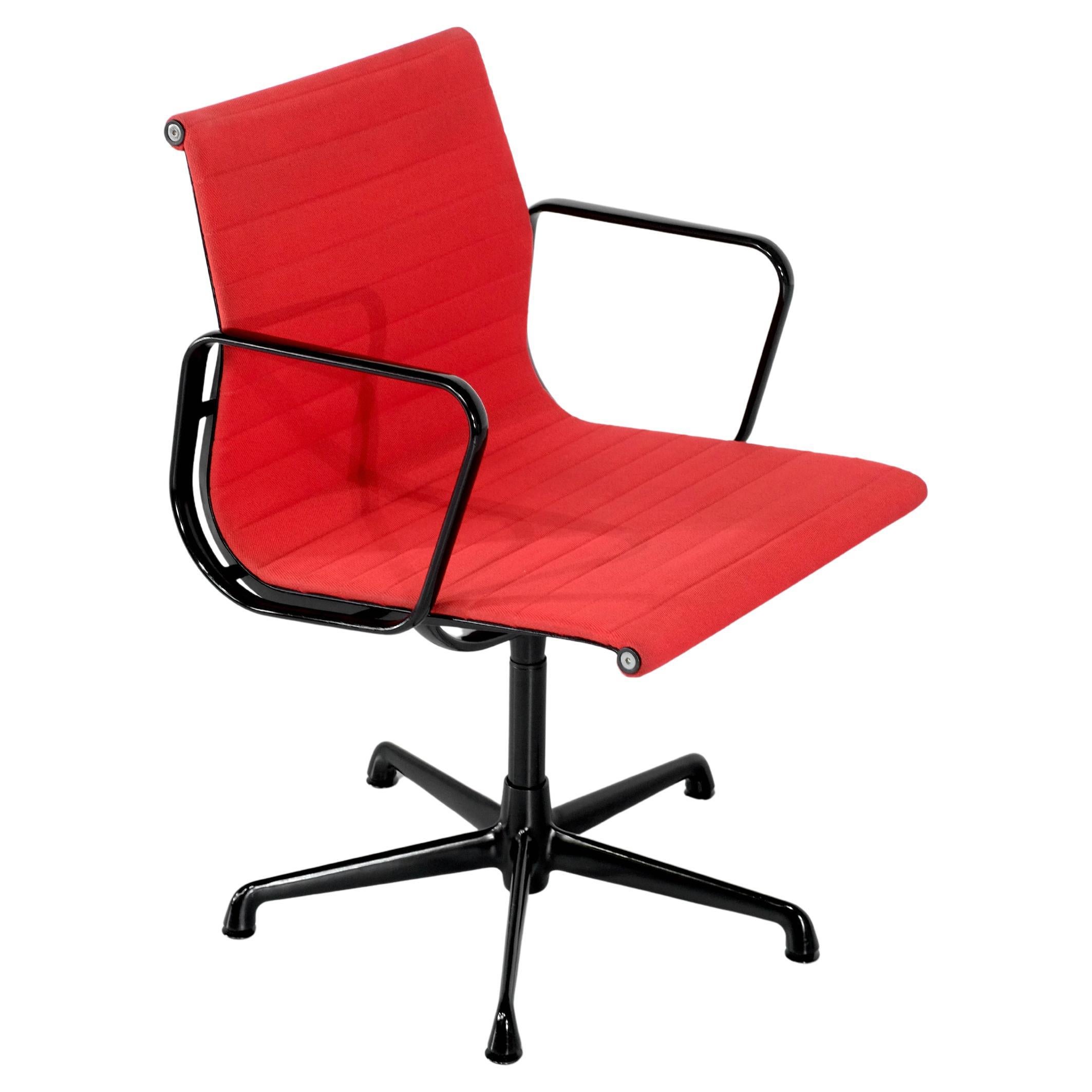 Sessel für " EA 117 " Charles Ray Eames für ICF USA 1969.