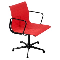 Sessel für " EA 117 " Charles Ray Eames für ICF USA 1969.
