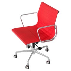 Sillón para " EA 117 " Charles Ray Eames para ICF USA 1969.