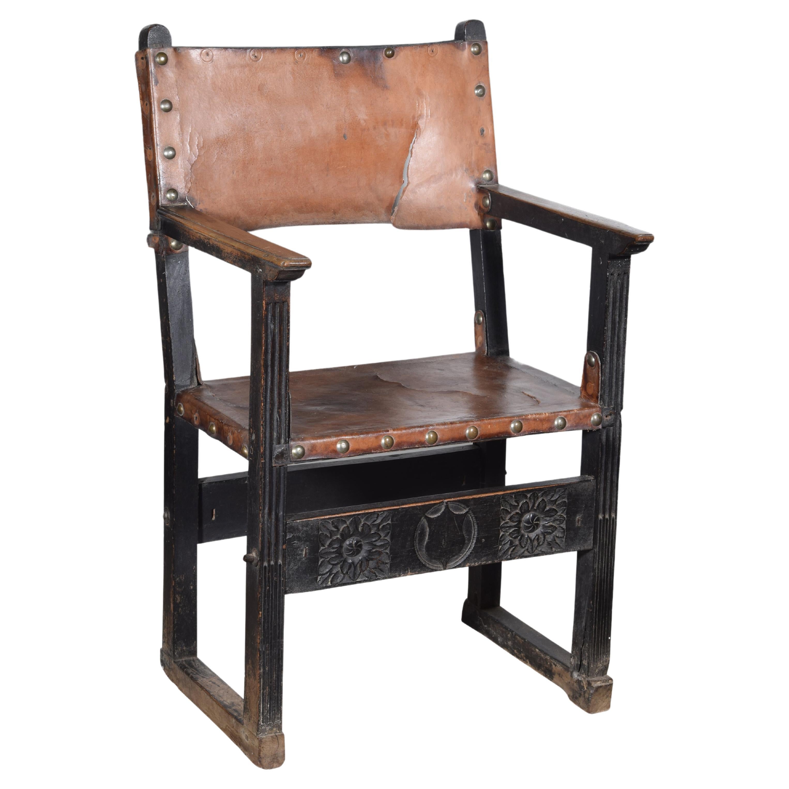 Armchair, "frailero" or friar. Wood, leather. Spain, 16th century. For Sale