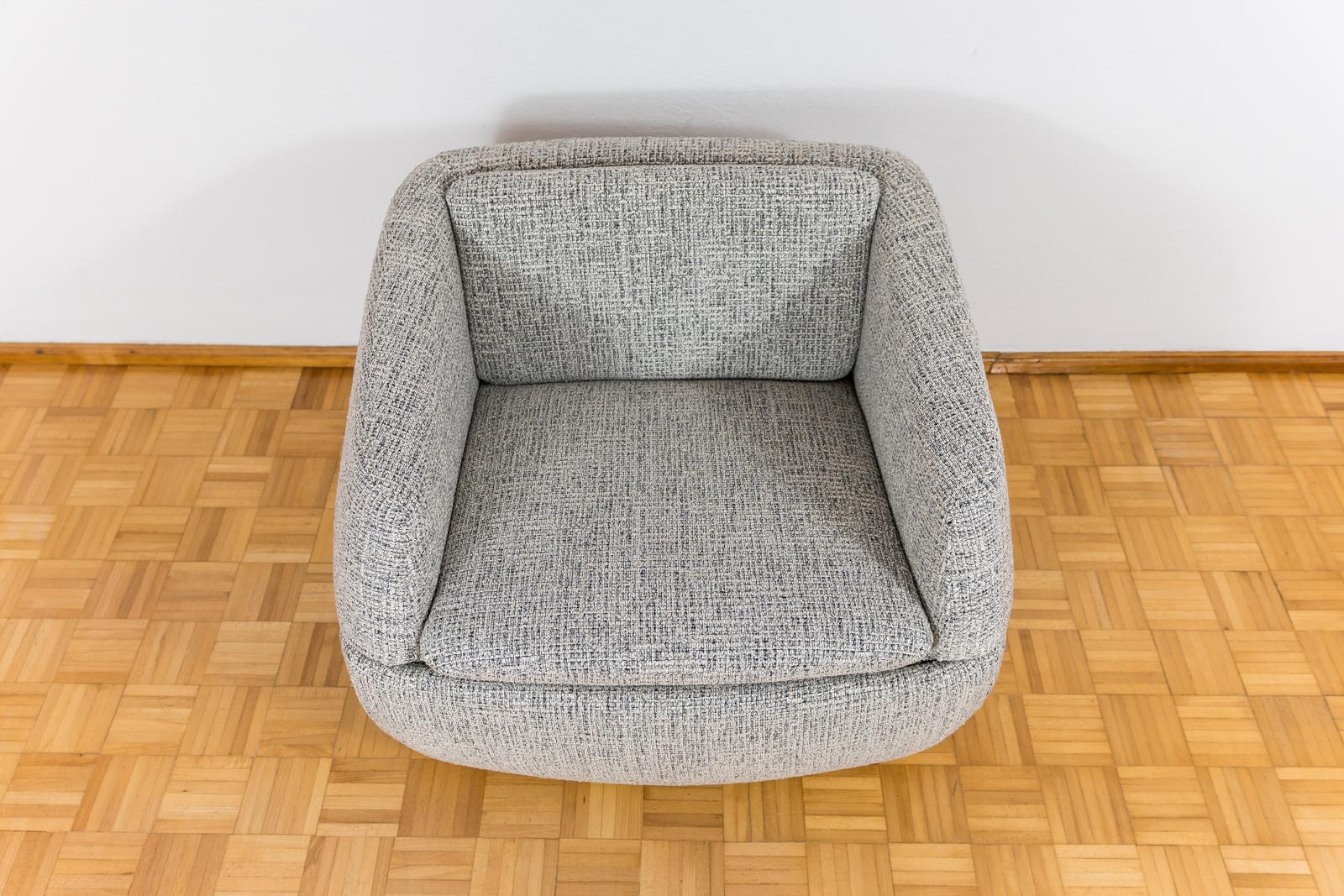 Customizable Space Age Lounge Chair From Lubuskie Fabryki Mebli, 1970s For Sale 7