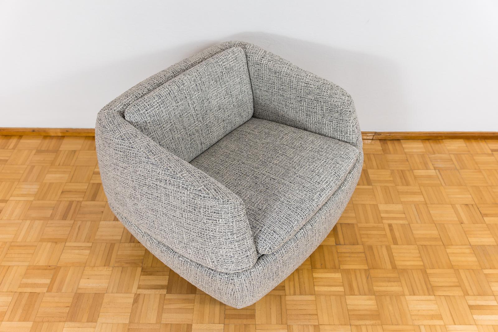 Customizable Space Age Lounge Chair From Lubuskie Fabryki Mebli, 1970s For Sale 8