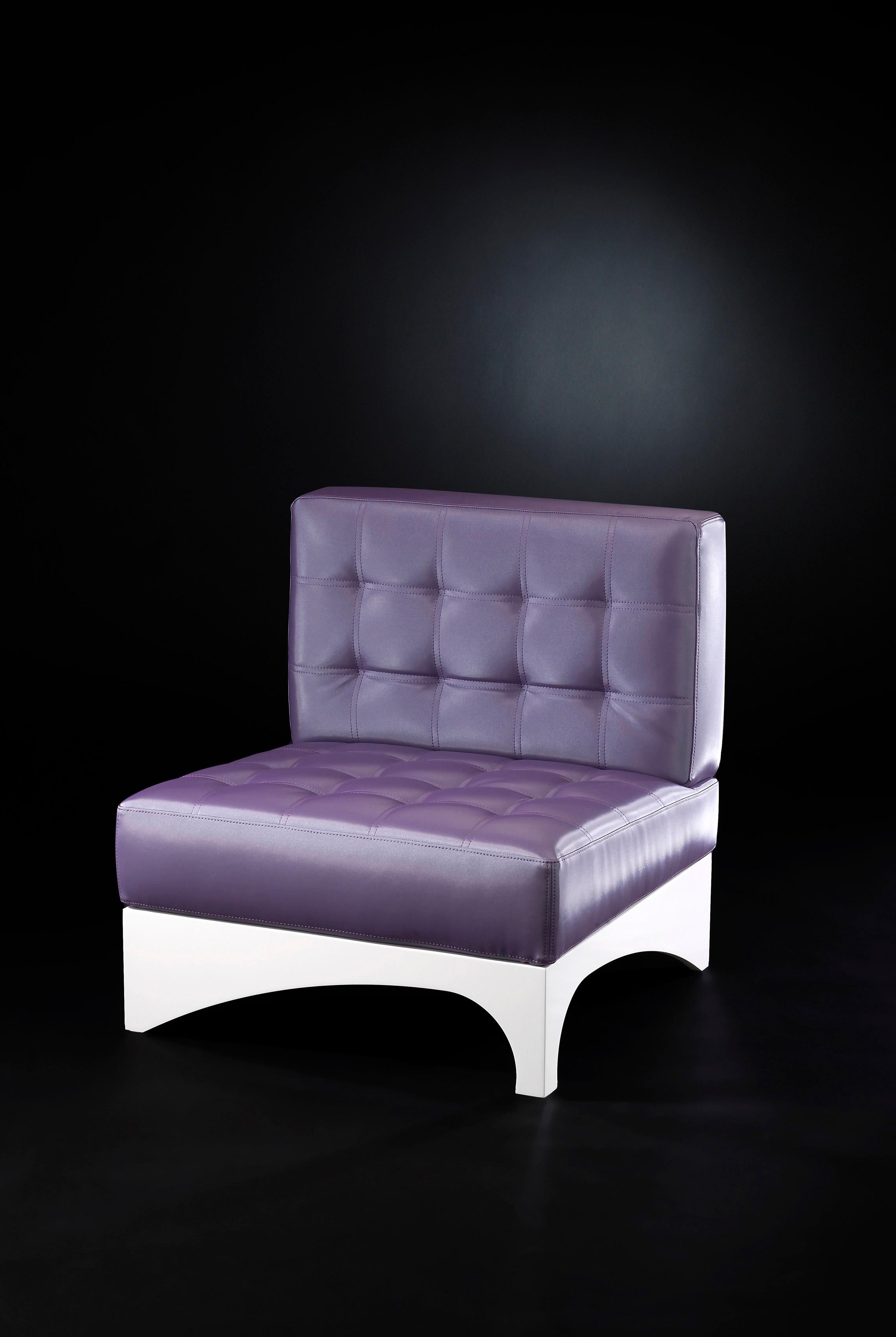 Les meubles VG représentent le luxe en termes d'exclusivité, de distinction et de haute qualité. Ils sont le fruit d'un design sophistiqué et exclusif à forte identité et sont le résultat d'une attention méticuleuse portée aux détails typiques des