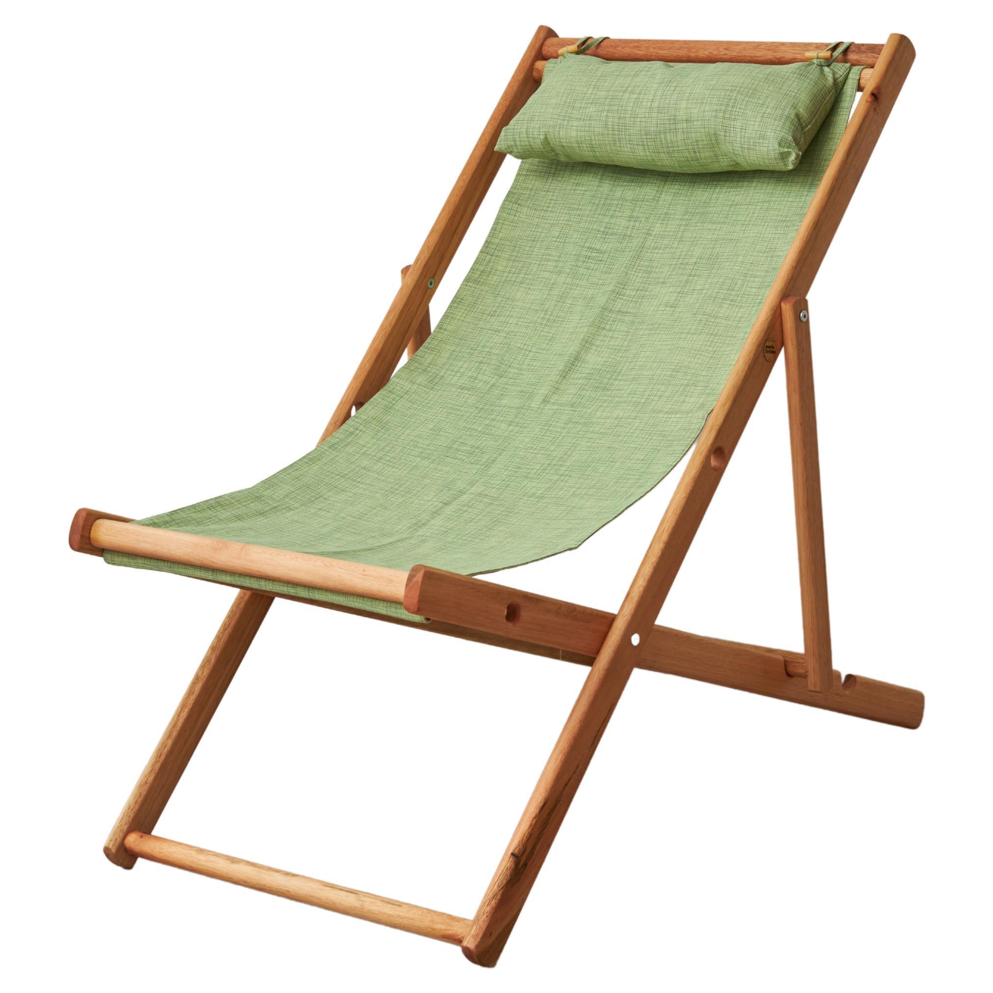  Green 'Maria Farinha' Armchair - Brazilian design by André Bianco For Sale