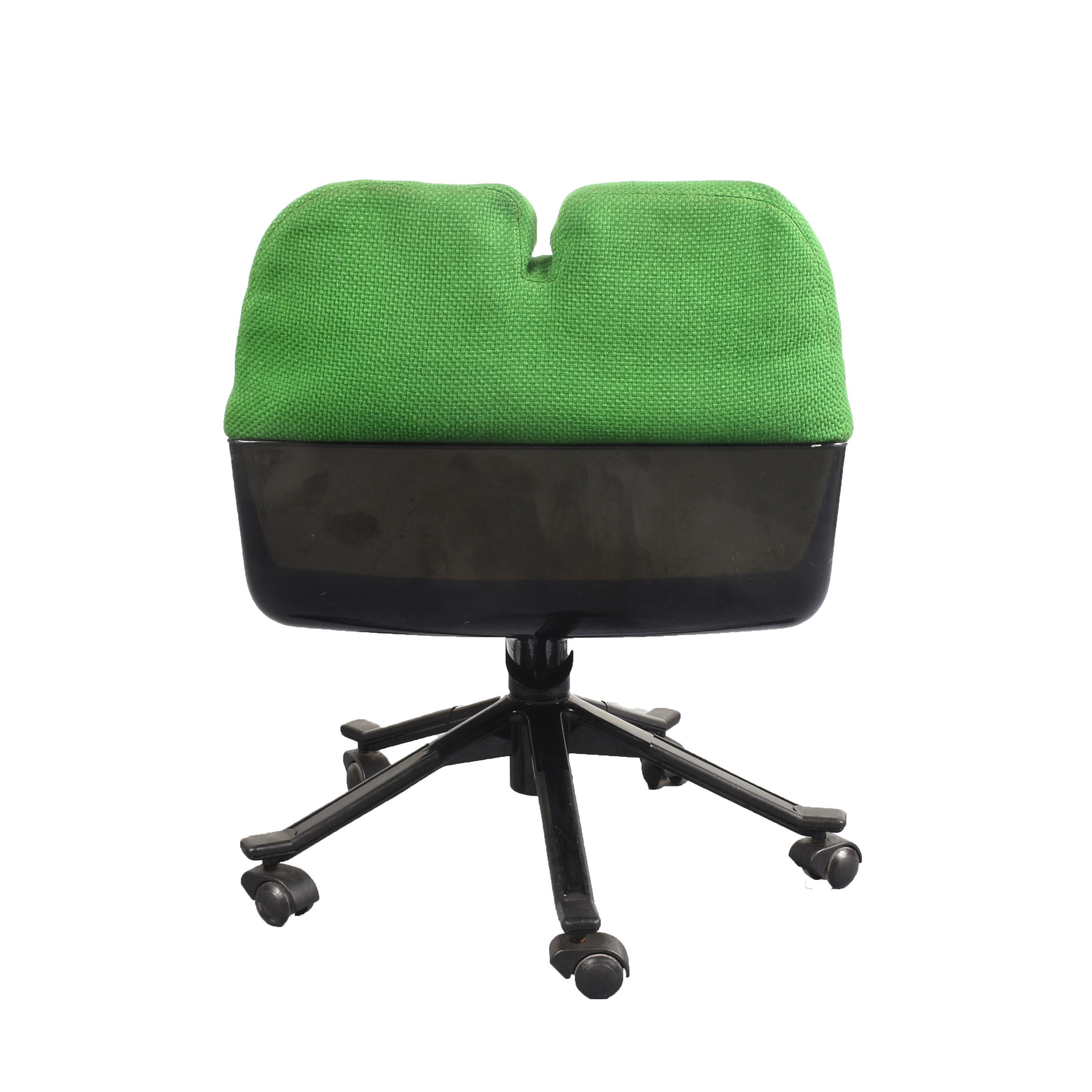 Mid-Century Modern Fauteuil vert P55 de Giorgetto Giugiaro pour Tecno, chaise de bureau, Italie, années 1980 en vente