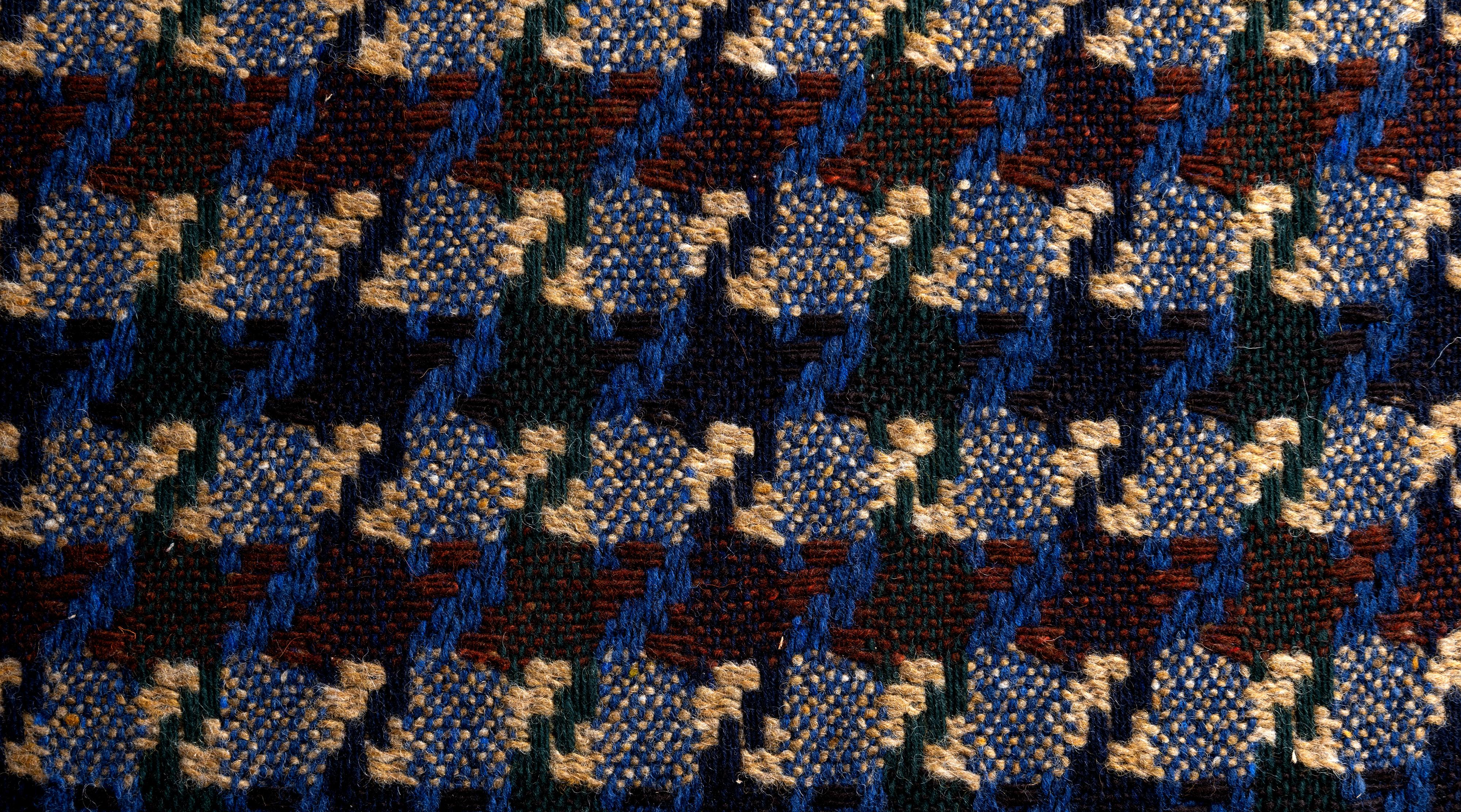 Armchair in 100% Virgin Wool Houndstooth by Pierre Frey, England circa 1850 1