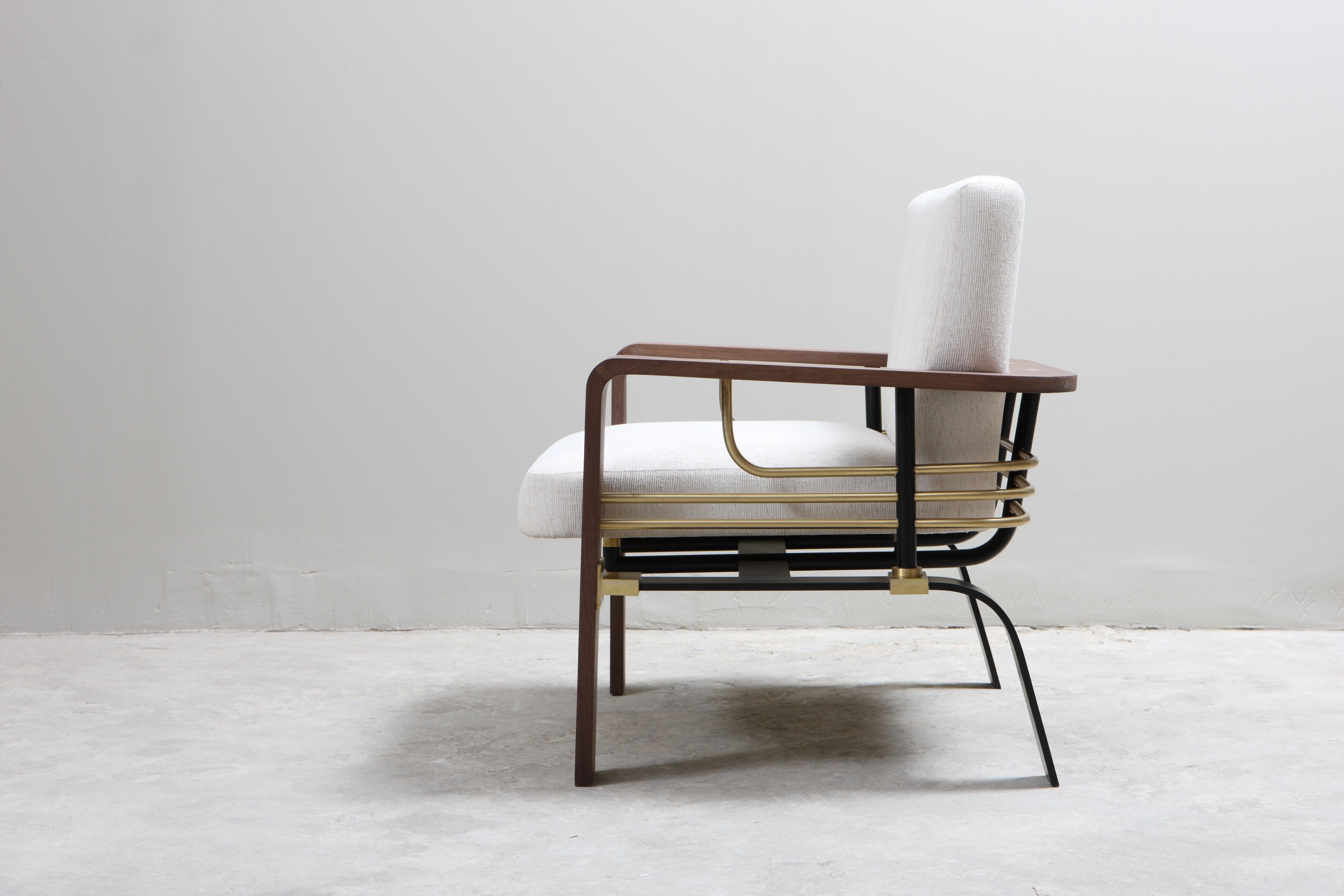 Armchair in American Walnut, Steel, Brass and Linen by Studio A In New Condition For Sale In Firenze, IT
