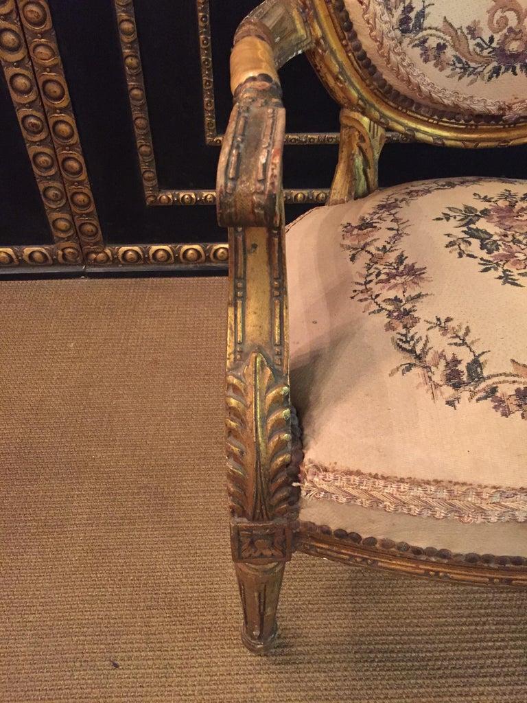 Armchair in Antique Louis Seize Style Tapestry Fabric Gildet Beech In Good Condition For Sale In Berlin, DE