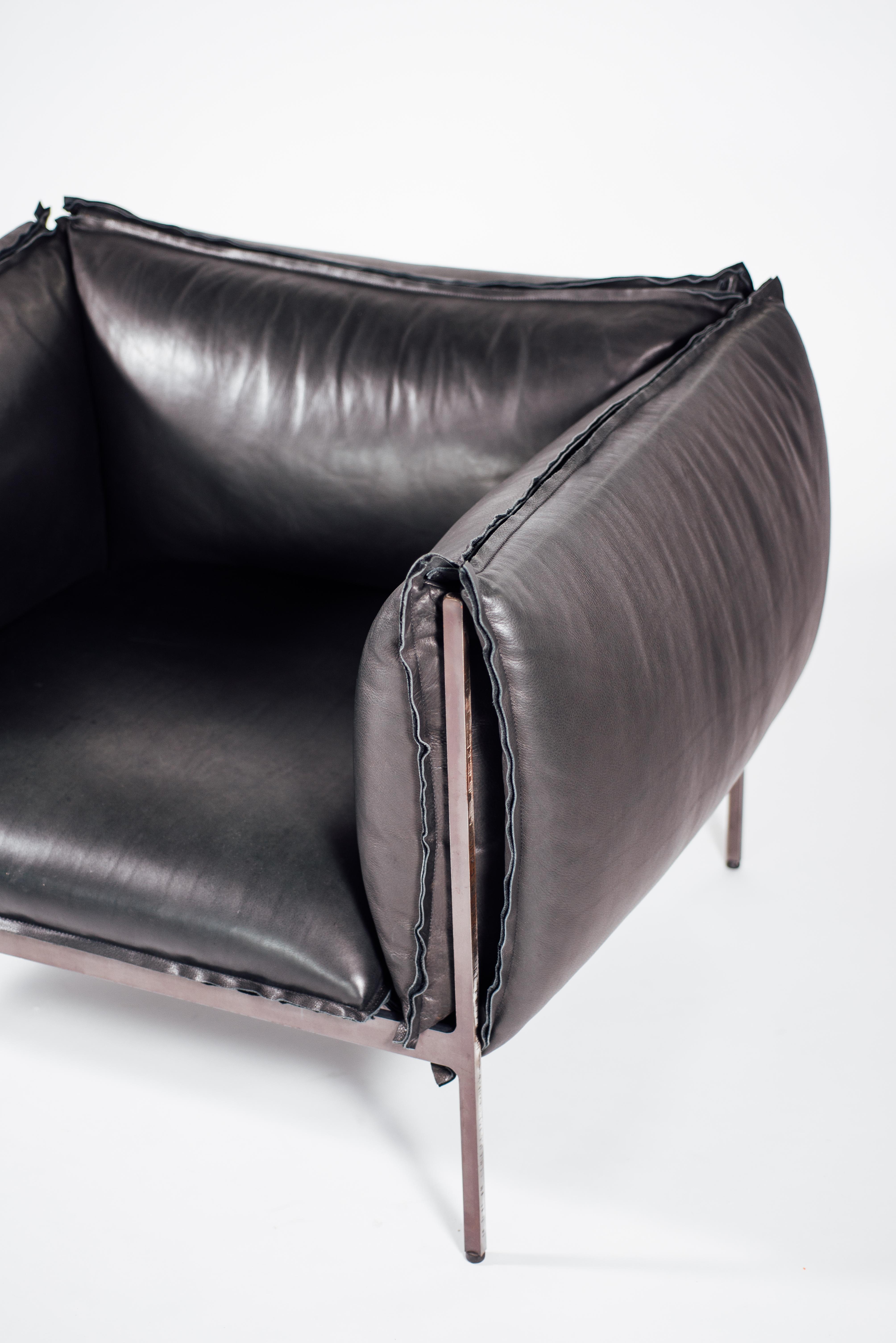 Armchair in Smooth Black Leather and Laser-Cut Steel In New Condition For Sale In Los Angeles, CA