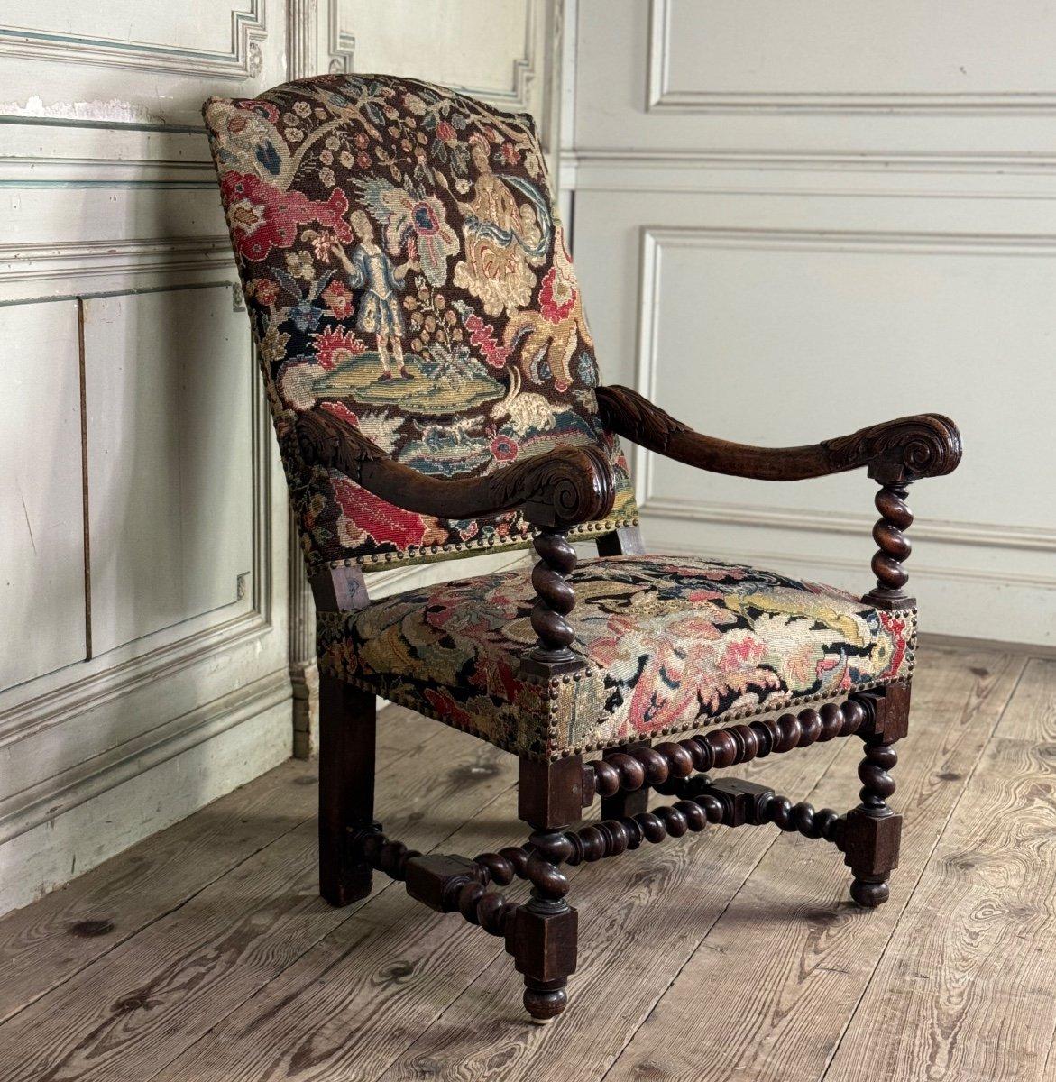 Armchair In Carved Walnut And wool Tapestry, Late 17th Century