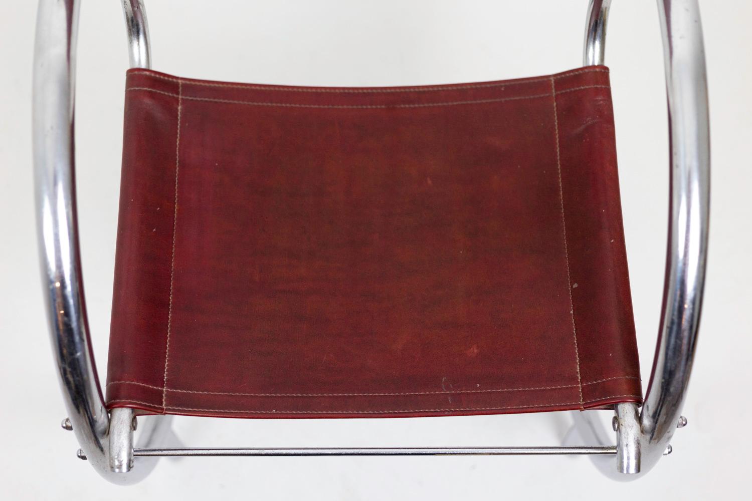 Armchair in Chromed Metal and Red Leather, 1930s For Sale 4
