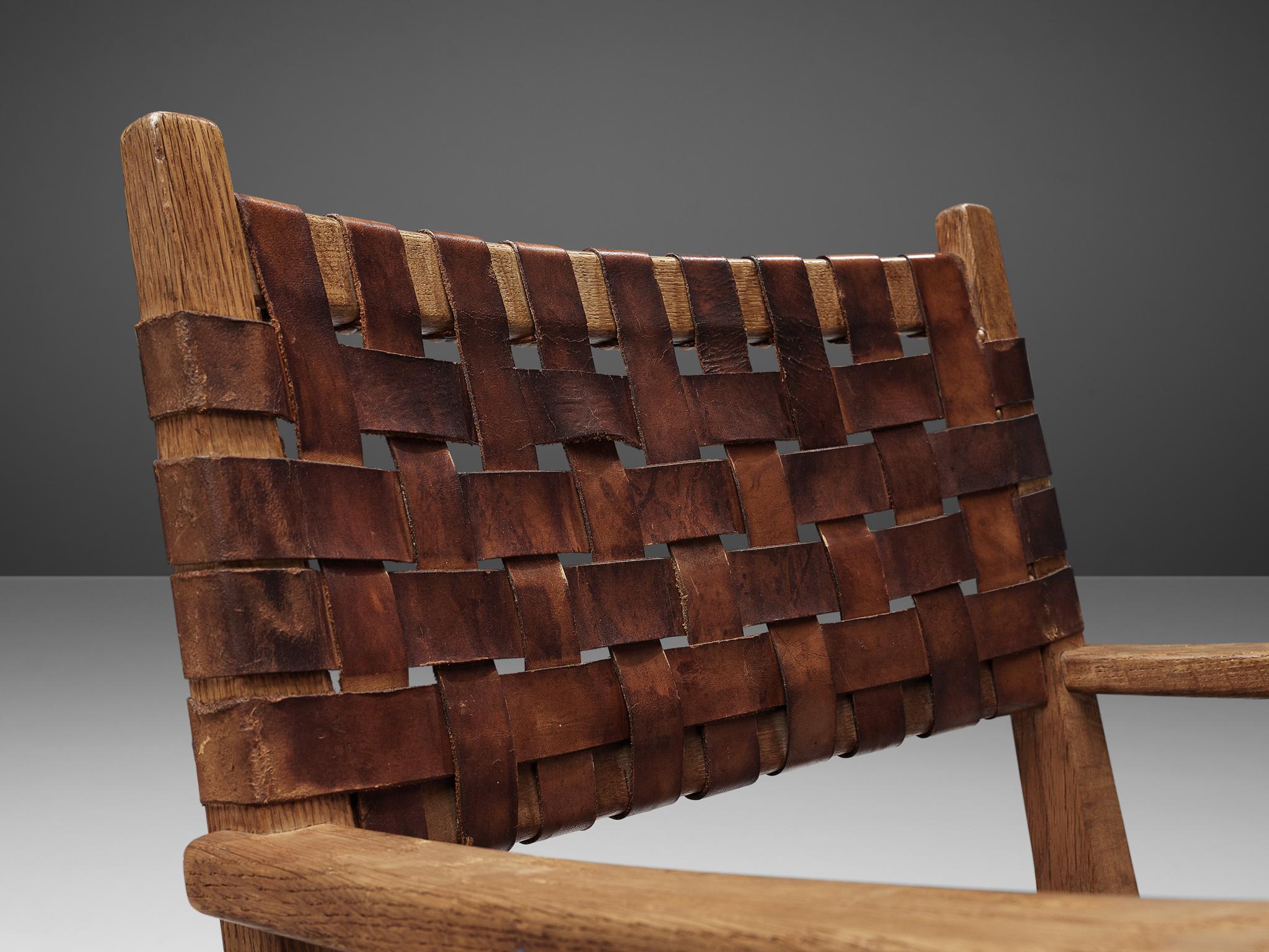 Sessel aus cognacfarbenem Leder und Eiche (Mitte des 20. Jahrhunderts) im Angebot