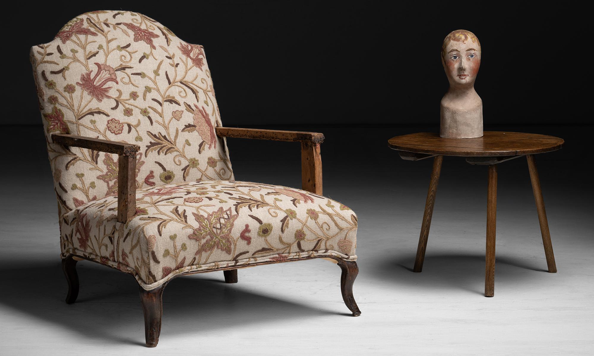 Armchair in Embroidered Linen, France circa 1790 4
