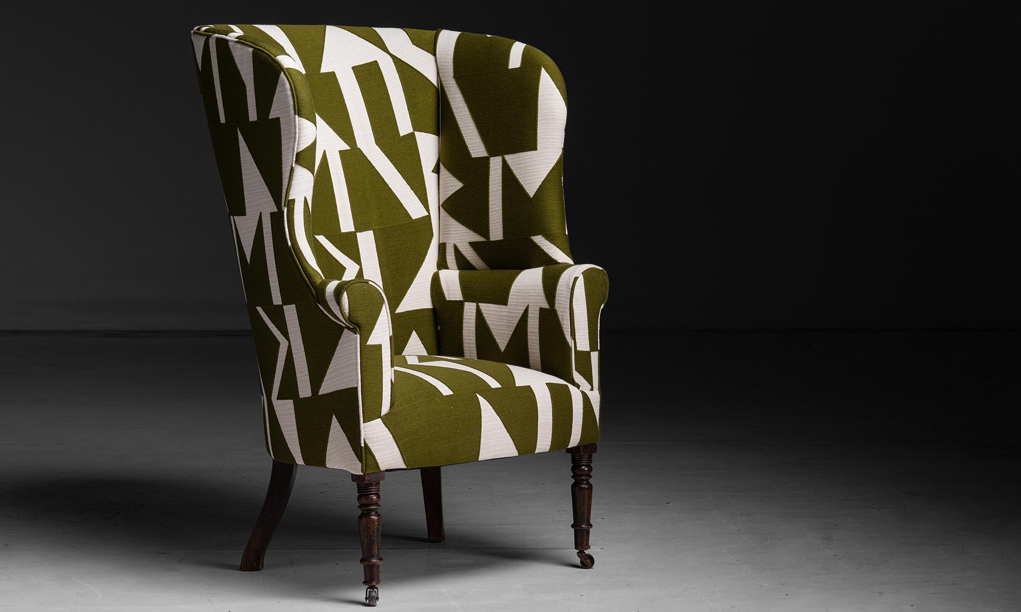 Armchair in Graphic Linen by Pierre Frey

England circa 1760

Newly Upholstered in linen blend by Pierre Frey, on turned mahogany legs.

Measures 30.5