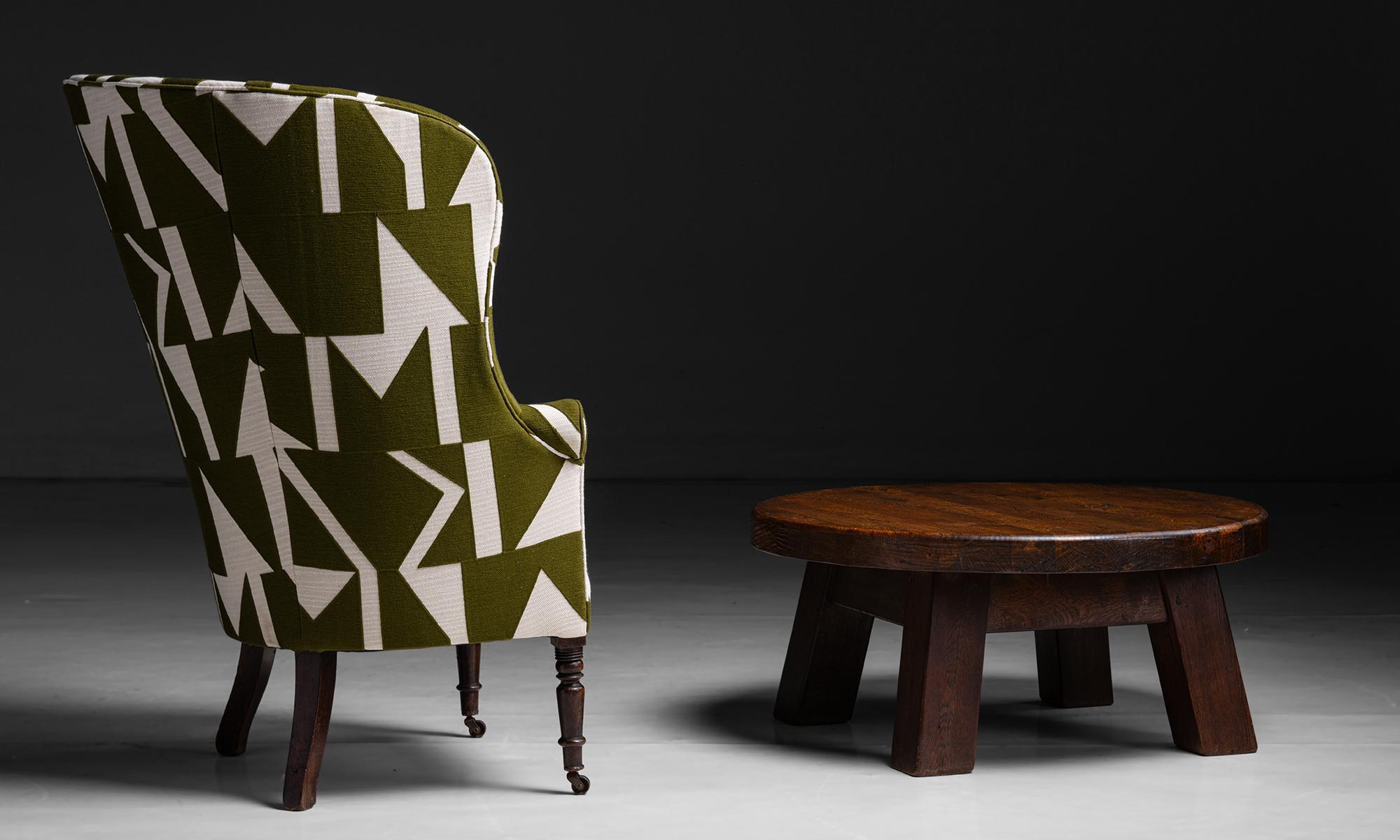 Armchair in Graphic Linen by Pierre Frey, England circa 1760 For Sale 3