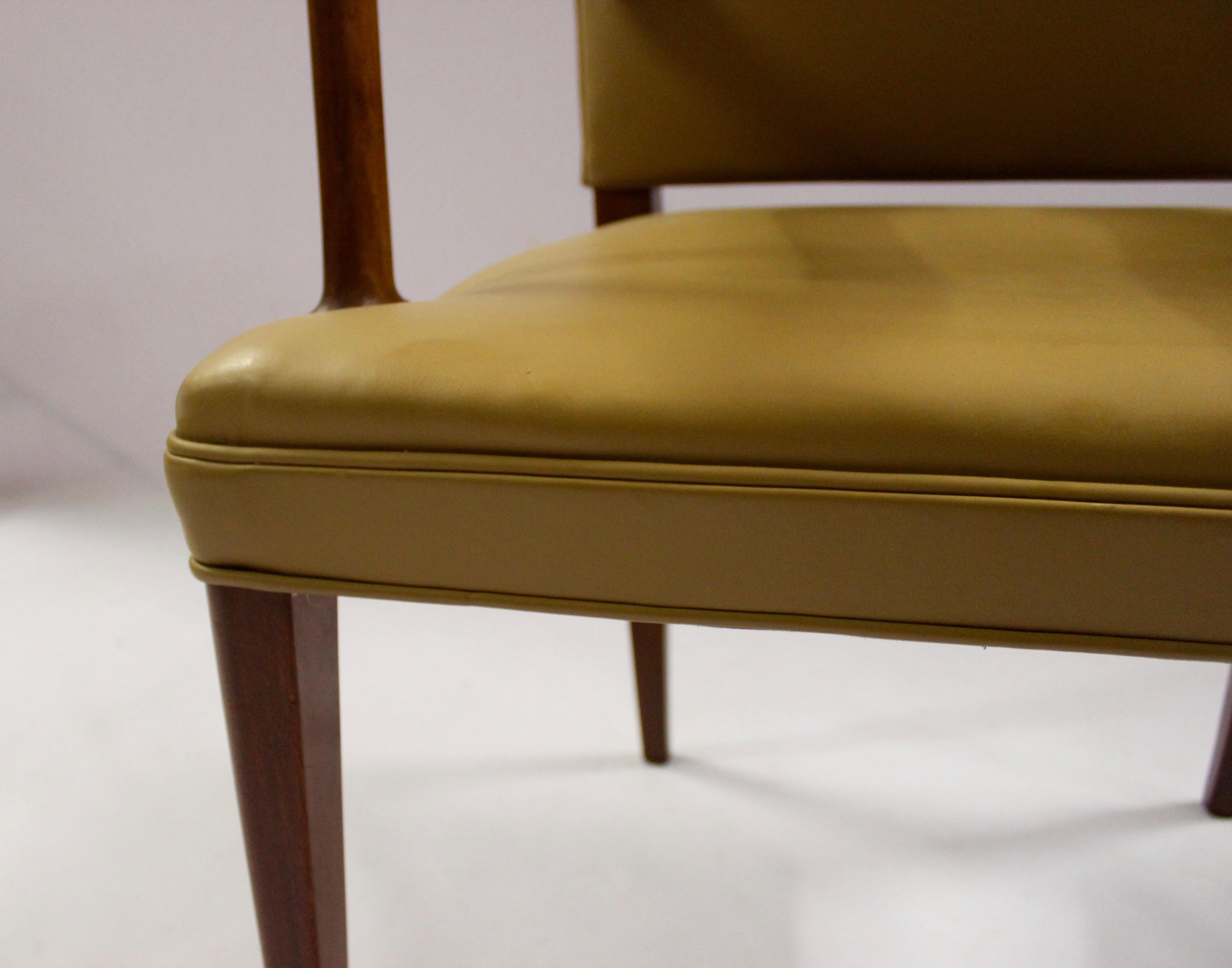 Armchair in Mahogany and Light Leather by Jacob Kjær from the 1950s In Good Condition For Sale In Lejre, DK