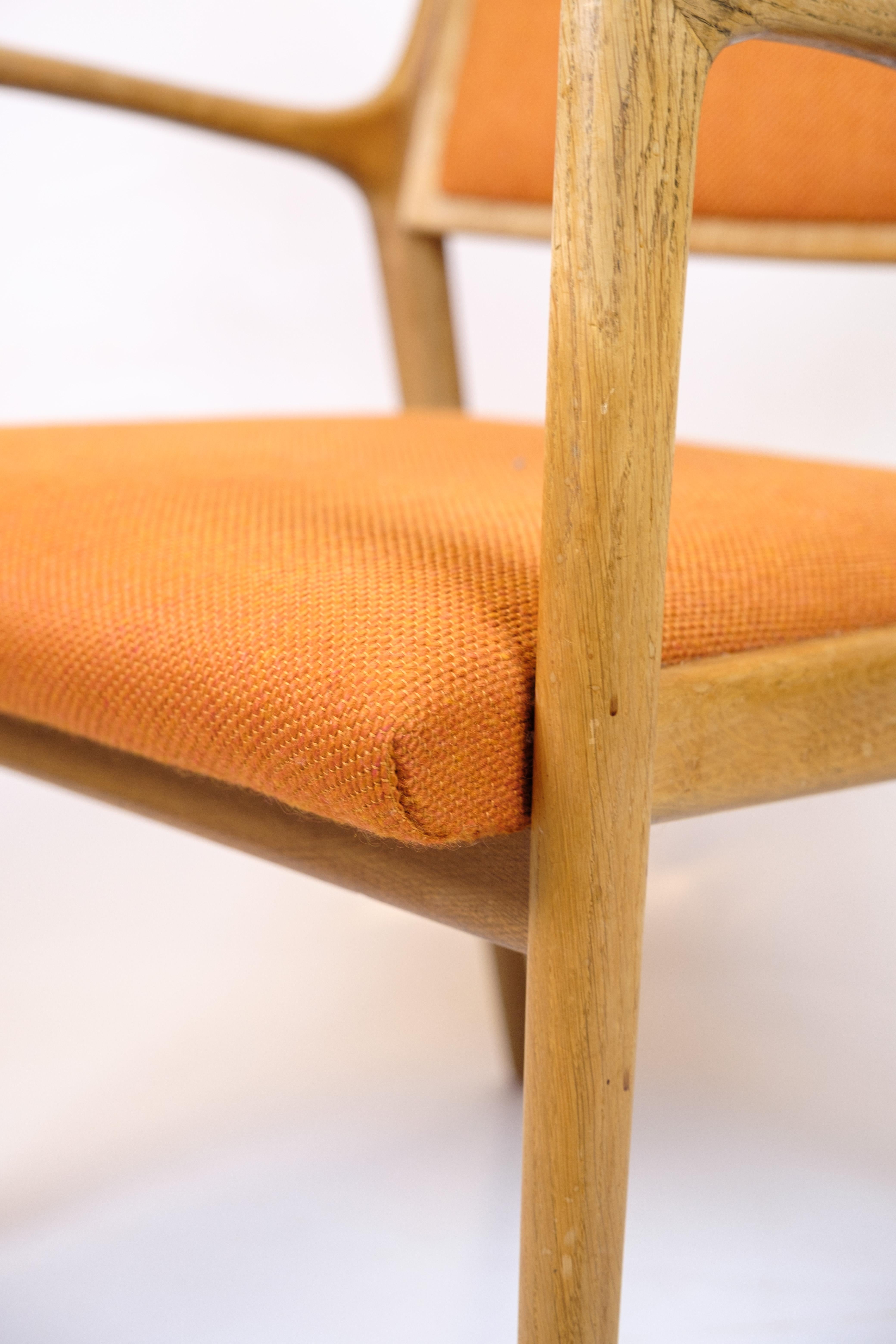 Poltrona in Oak e tessuto arancione di Karl-Erik Ekselius per JOC Vetlanda In condizioni buone in vendita a Lejre, DK