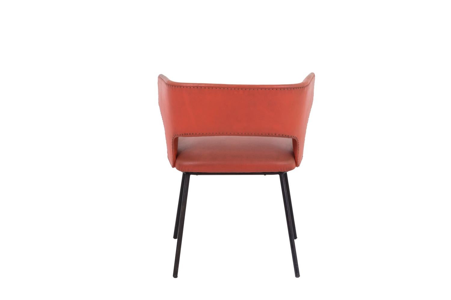 Armchair in Orange Skai and Black Lacquered Metal, 1950s In Good Condition For Sale In Saint-Ouen, FR