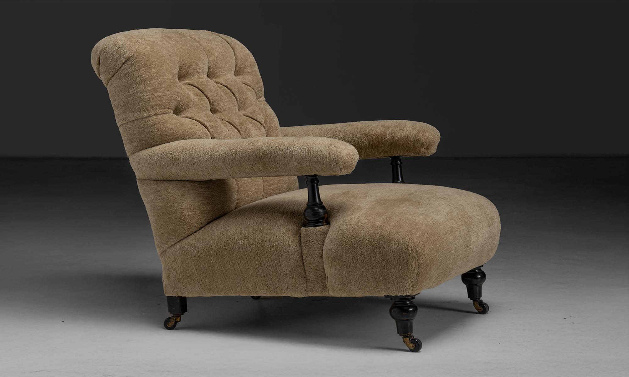 Armchair in Pierre Frey Chenille England, 1890 im Angebot 1