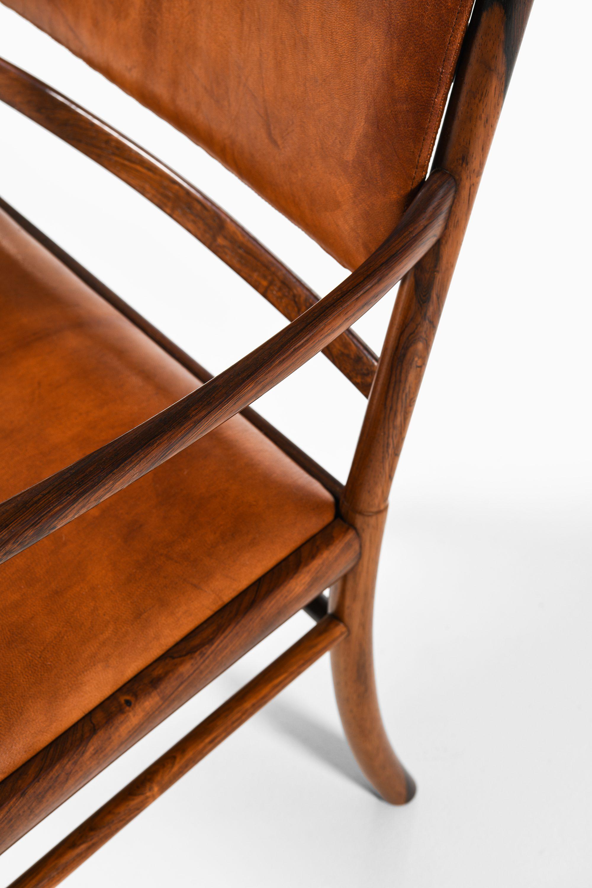 20th Century Armchair in Rosewood and Upholstered in Niger Leather by Ole Wanscher, 1960's For Sale