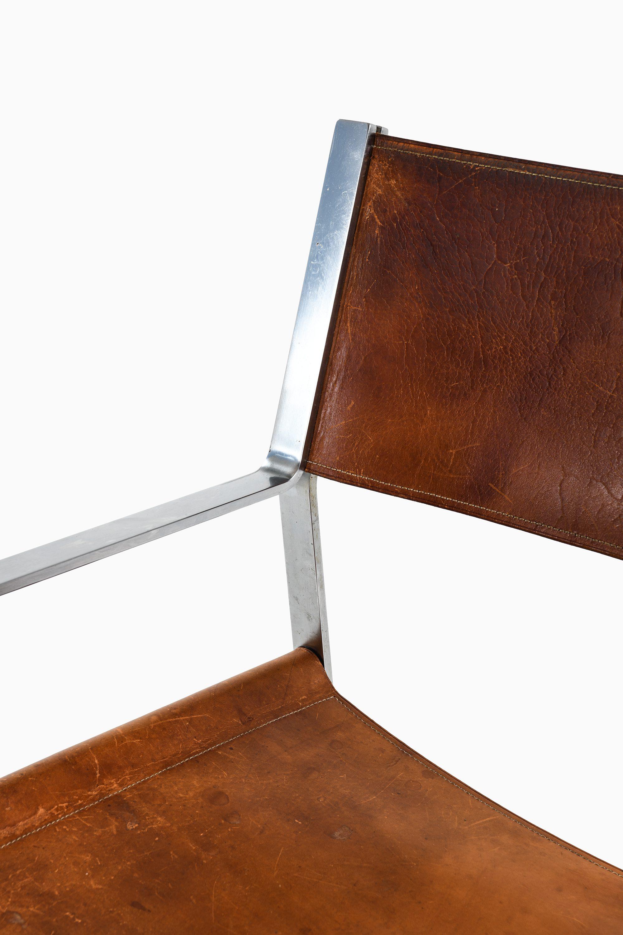 Sessel aus Stahl und Originalleder von Hans Wegner, 1970er Jahre (20. Jahrhundert) im Angebot