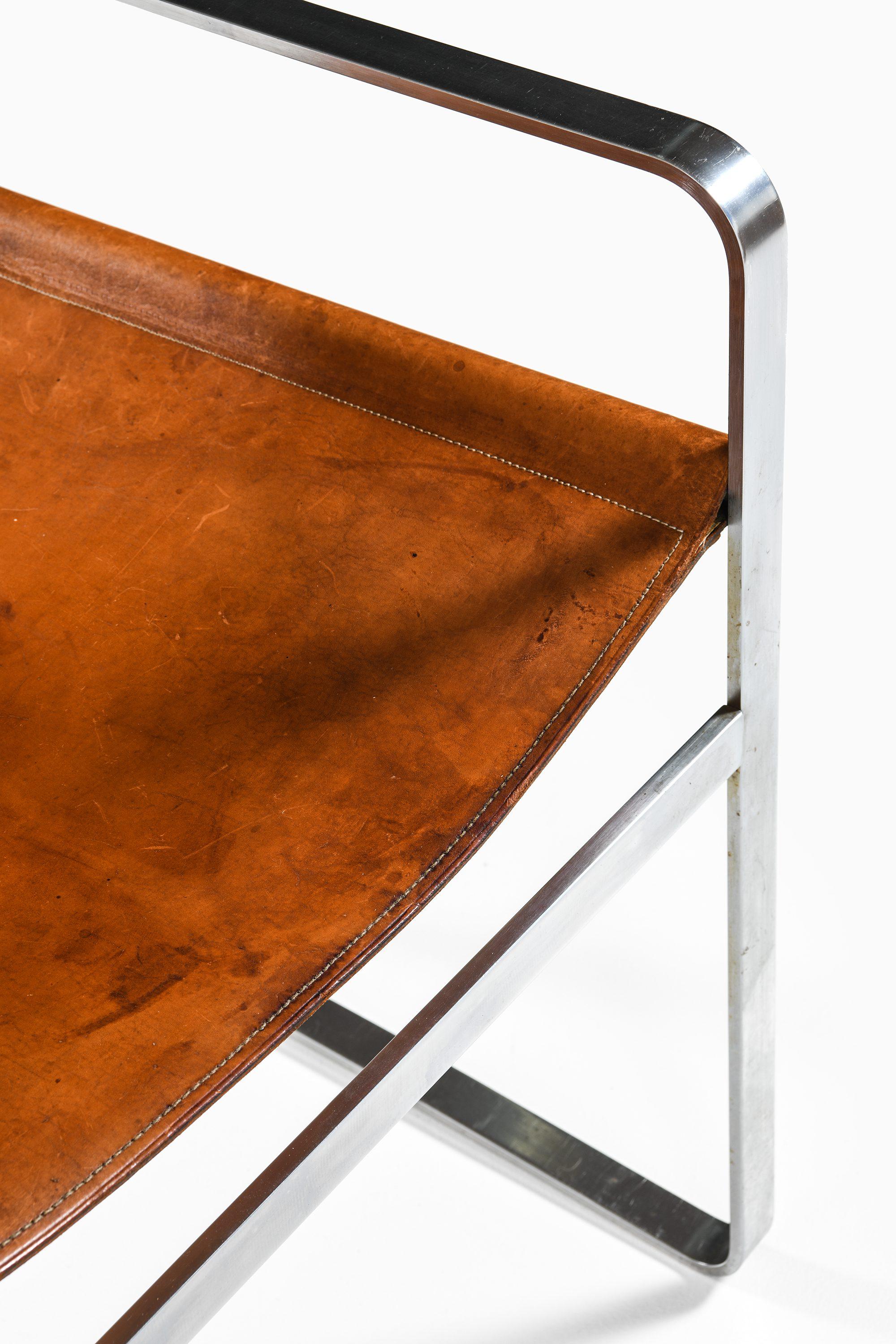 Sessel aus Stahl und Originalleder von Hans Wegner, 1970er Jahre im Angebot 1