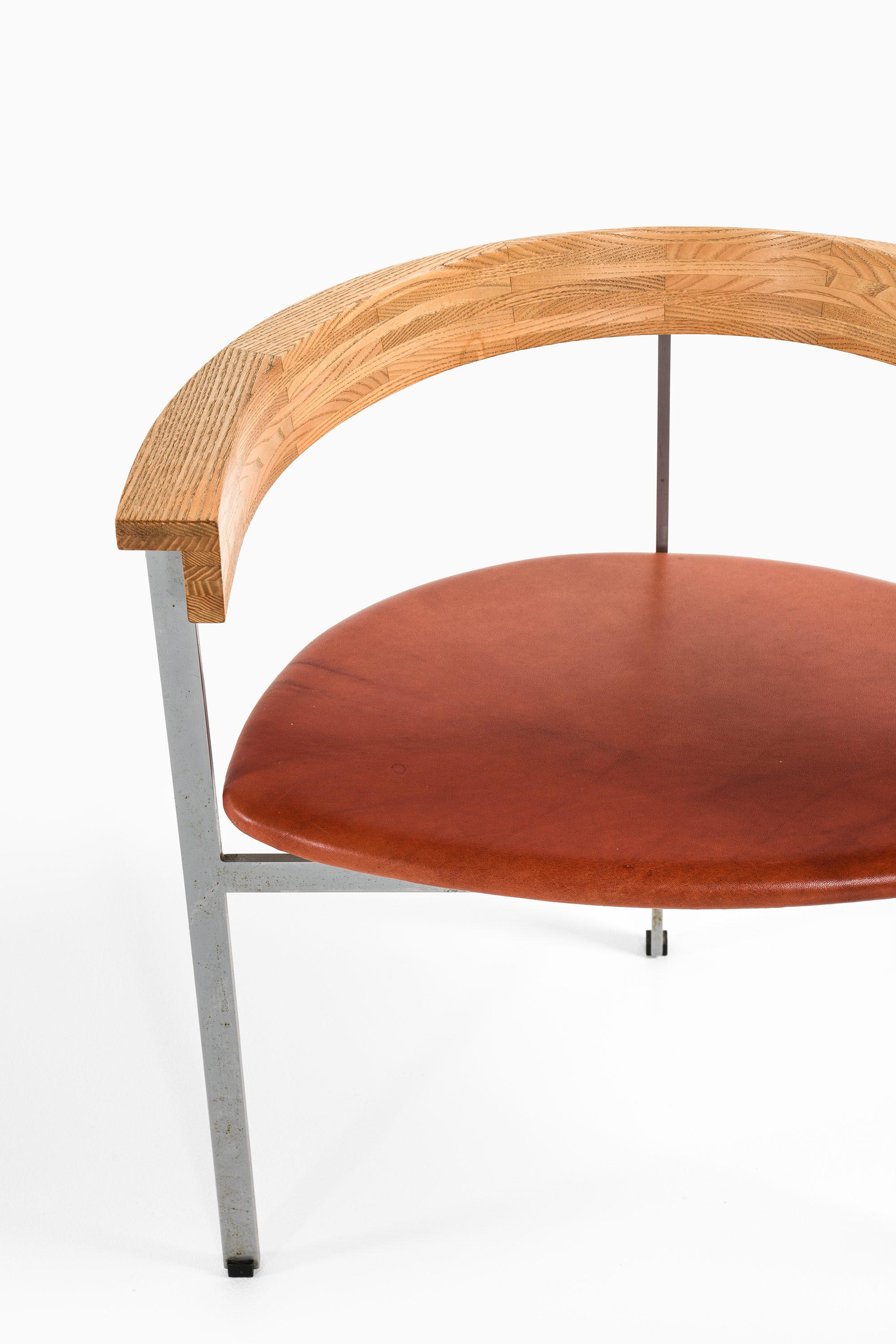 Sillón de acero, fresno y cuero original de Poul Kjærholm, años 50 en Bueno estado para la venta en Limhamn, Skåne län
