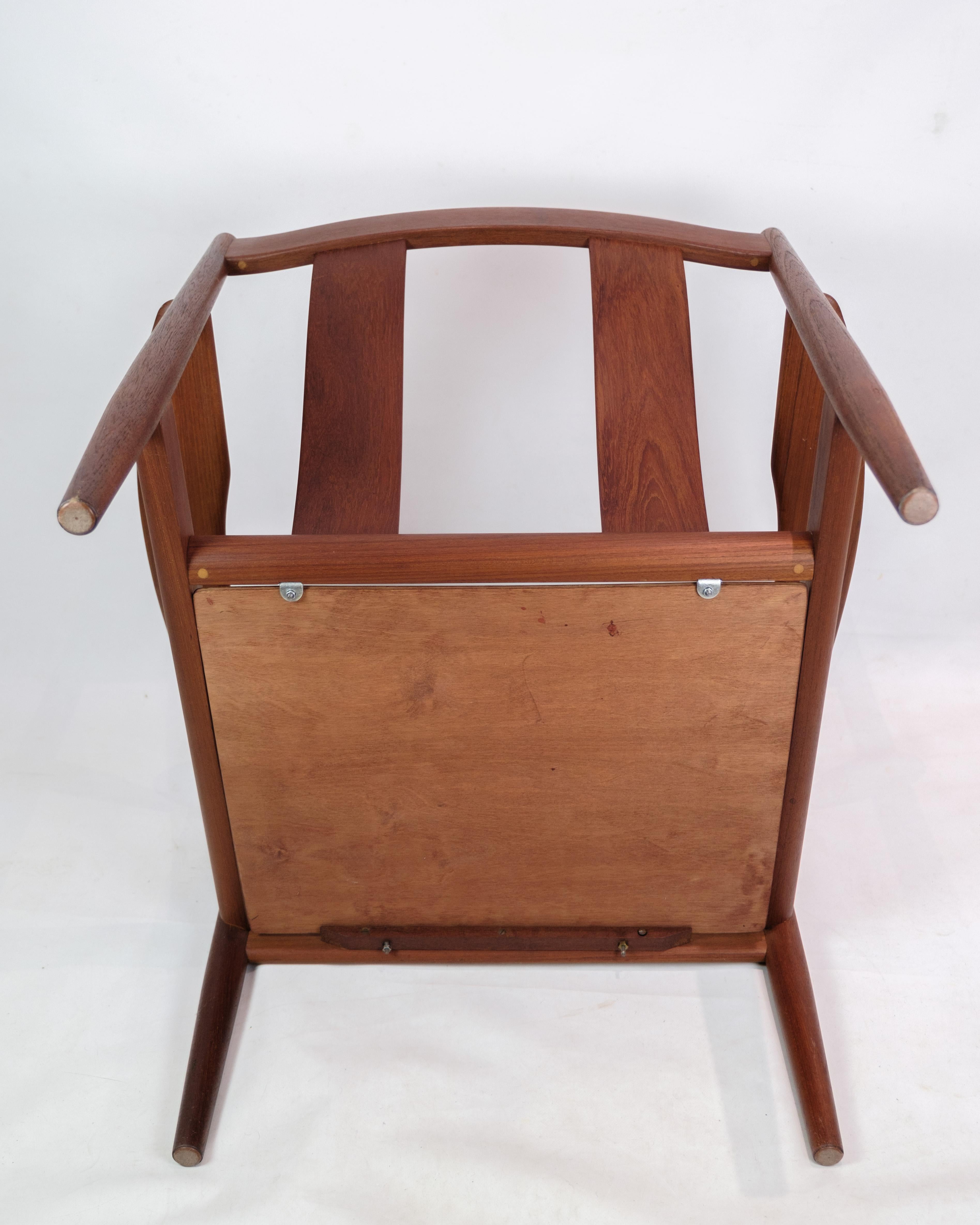 Armchair In Teak and black leather, Model 118 Designed By Grete Jalk From 1960s For Sale 1
