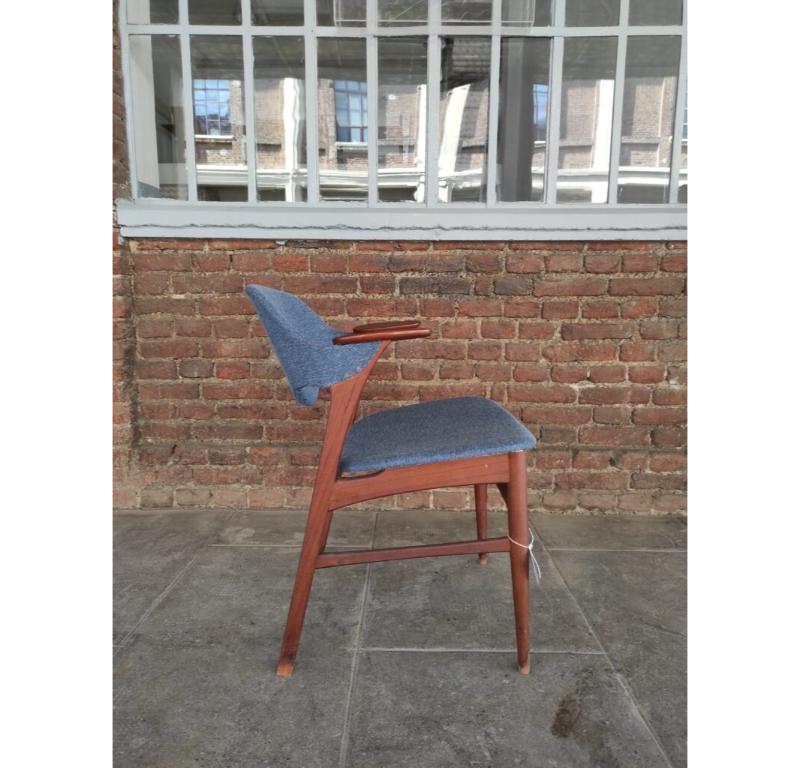 Poltrona in legno di teak e tessuto, Danimarca, 1960

Informazioni aggiuntive:
Paese di produzione - Danimarca
Periodo di progettazione - 1960
Periodo di produzione - 1960
Stile - Midcentury / Design danese
Materiale - Legno di teak e tessuto
Colore