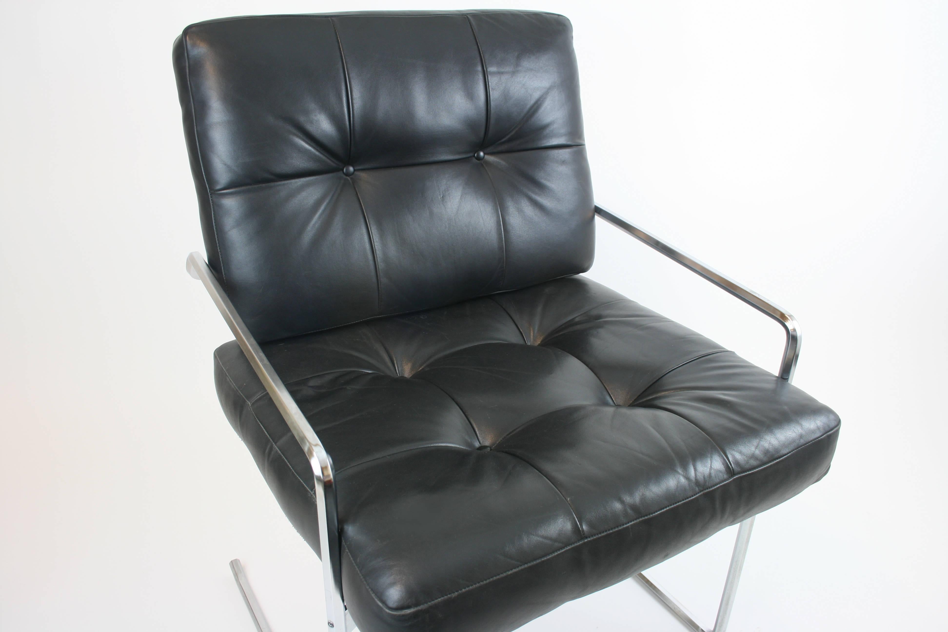 Quilted Armchair cantilever in the manner of Pierre Paulin, leather, black, steelframe For Sale