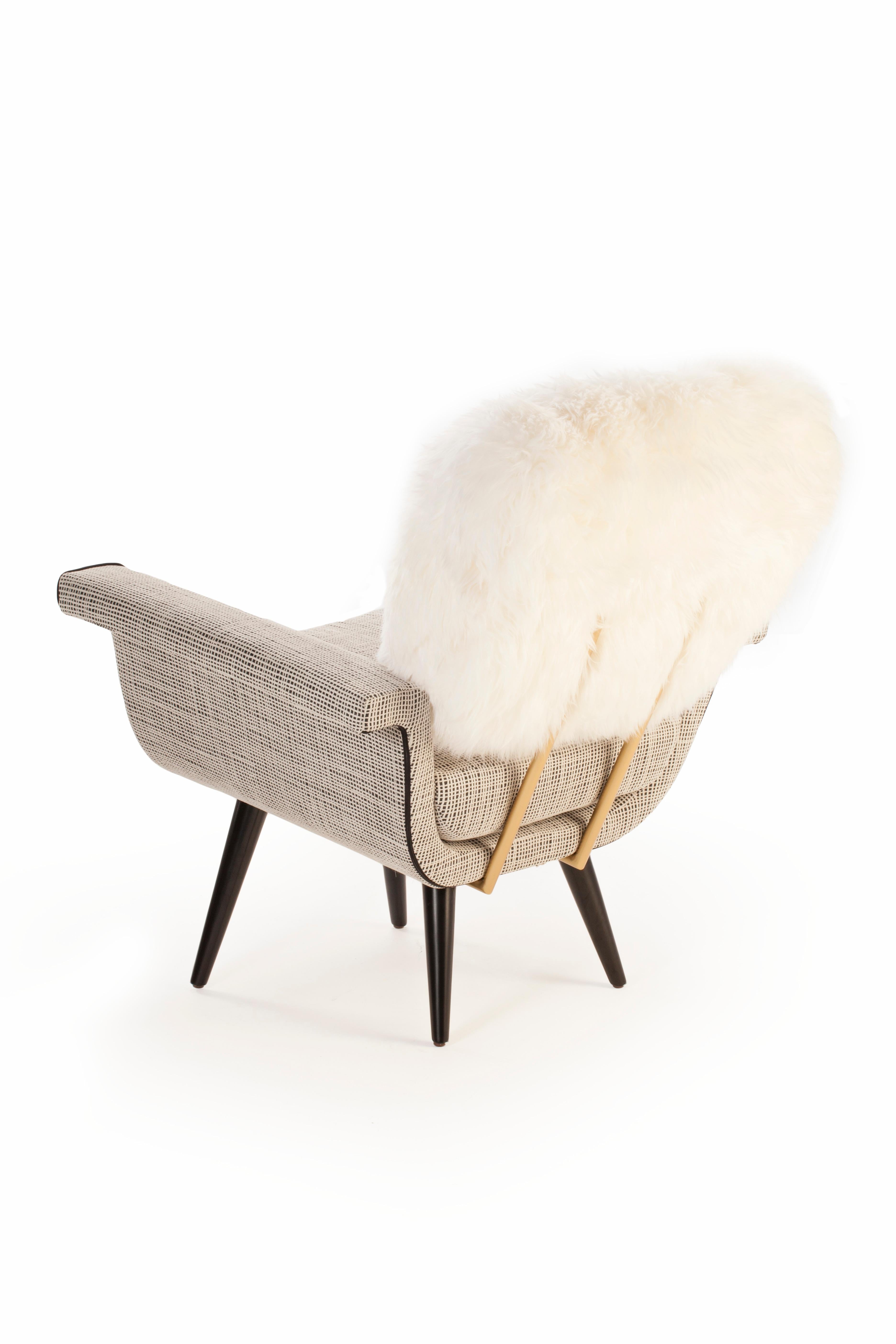 Armchair Ivy with Houndstooth and Yellow Velvet, Brass Details, Solid Oak Feet For Sale 10